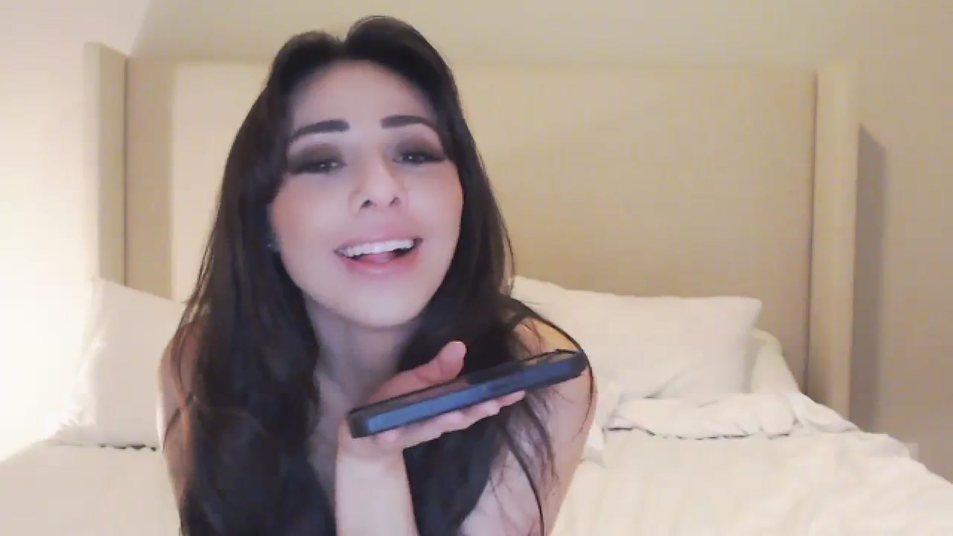 Gallery image thumbnail from Rosesxo's myfreecams stream on, 02/27/2024, 10:51 image 7 of 20