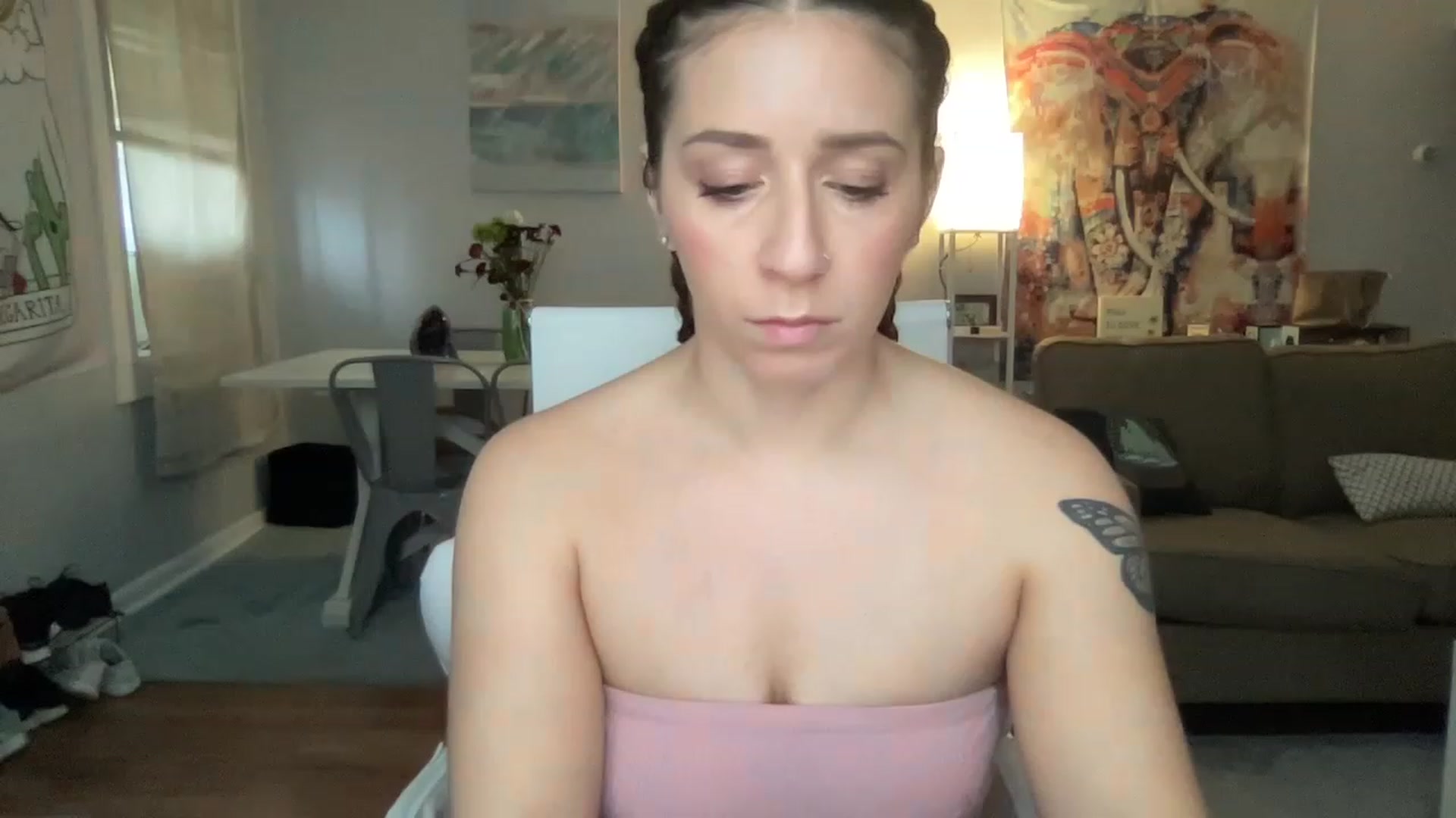 Gallery image thumbnail from RosiePedal's myfreecams stream on, 12/16/2022, 15:35 image 11 of 20