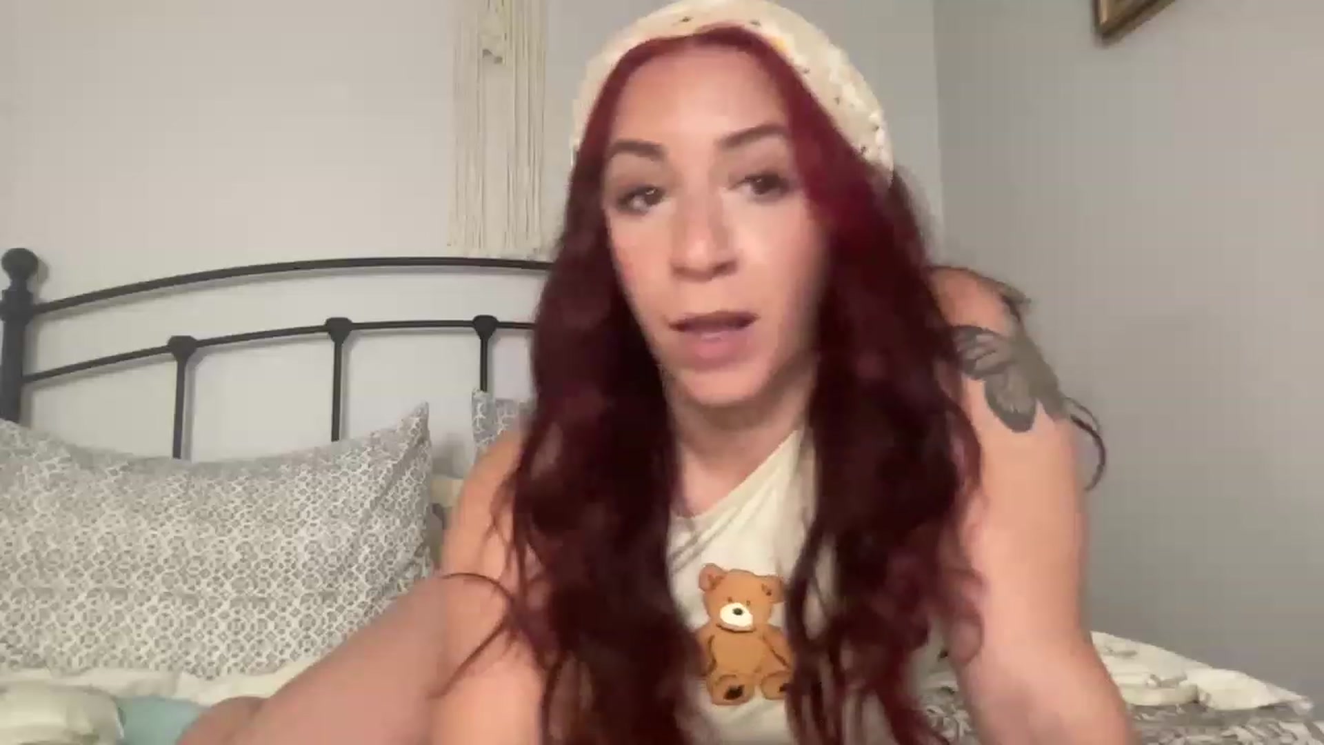 Gallery image thumbnail from RosiePedal's myfreecams stream on, 06/04/2023, 15:08 image 14 of 20