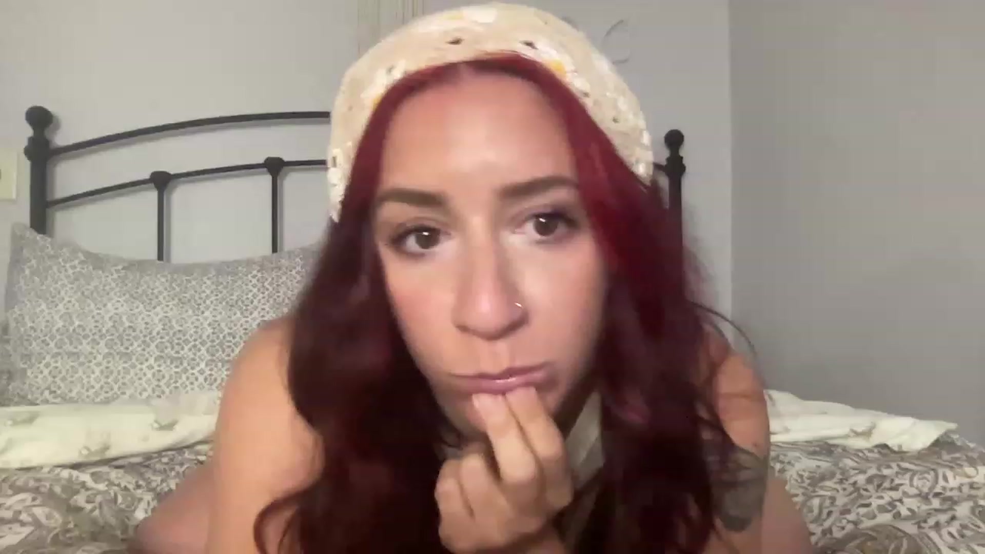 Gallery image thumbnail from RosiePedal's myfreecams stream on, 06/04/2023, 15:08 image 15 of 20