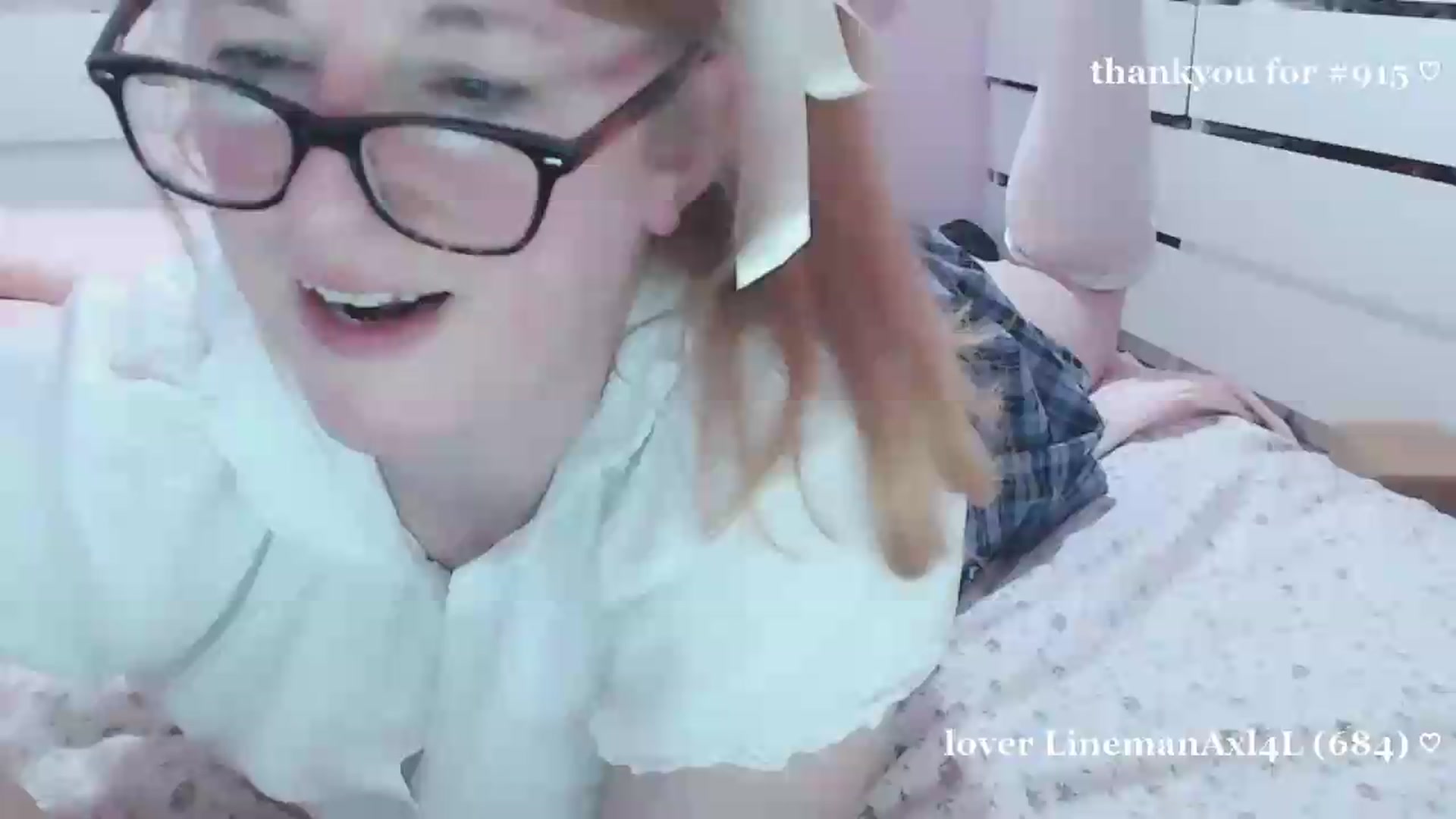 Gallery image thumbnail from RosieRibbons's myfreecams stream on, 05/22/2026, 22:01 image 1 of 20