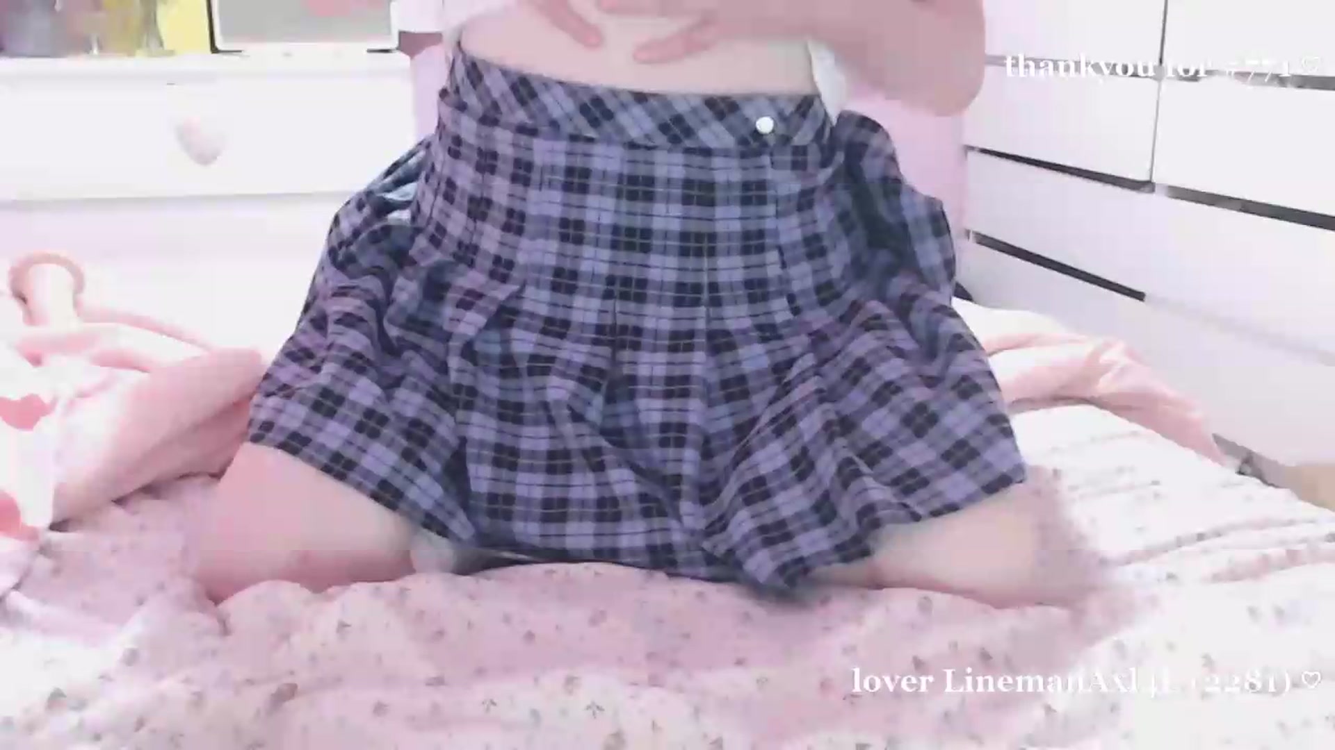 Gallery image thumbnail from RosieRibbons's myfreecams stream on, 05/22/2026, 23:44 image 16 of 20
