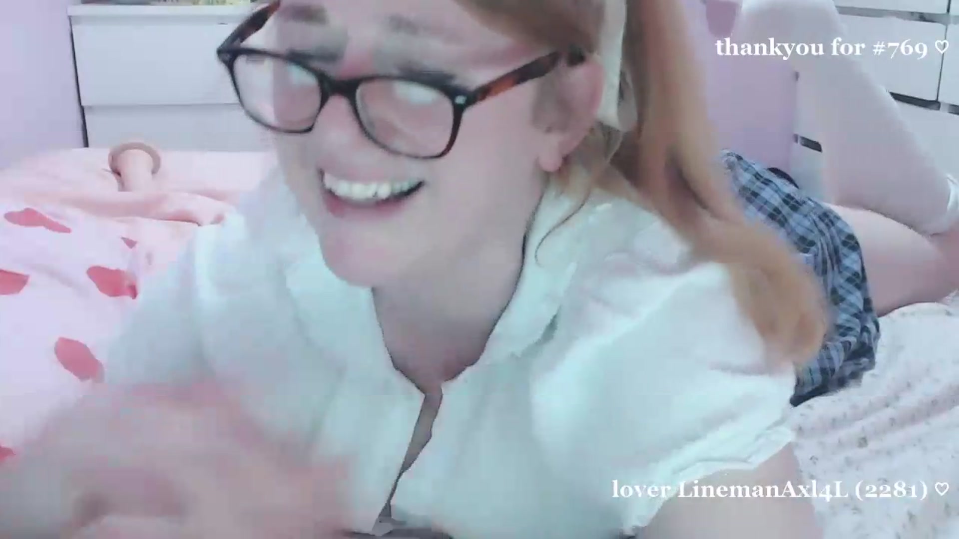 Gallery image thumbnail from RosieRibbons's myfreecams stream on, 05/22/2026, 23:44 image 19 of 20