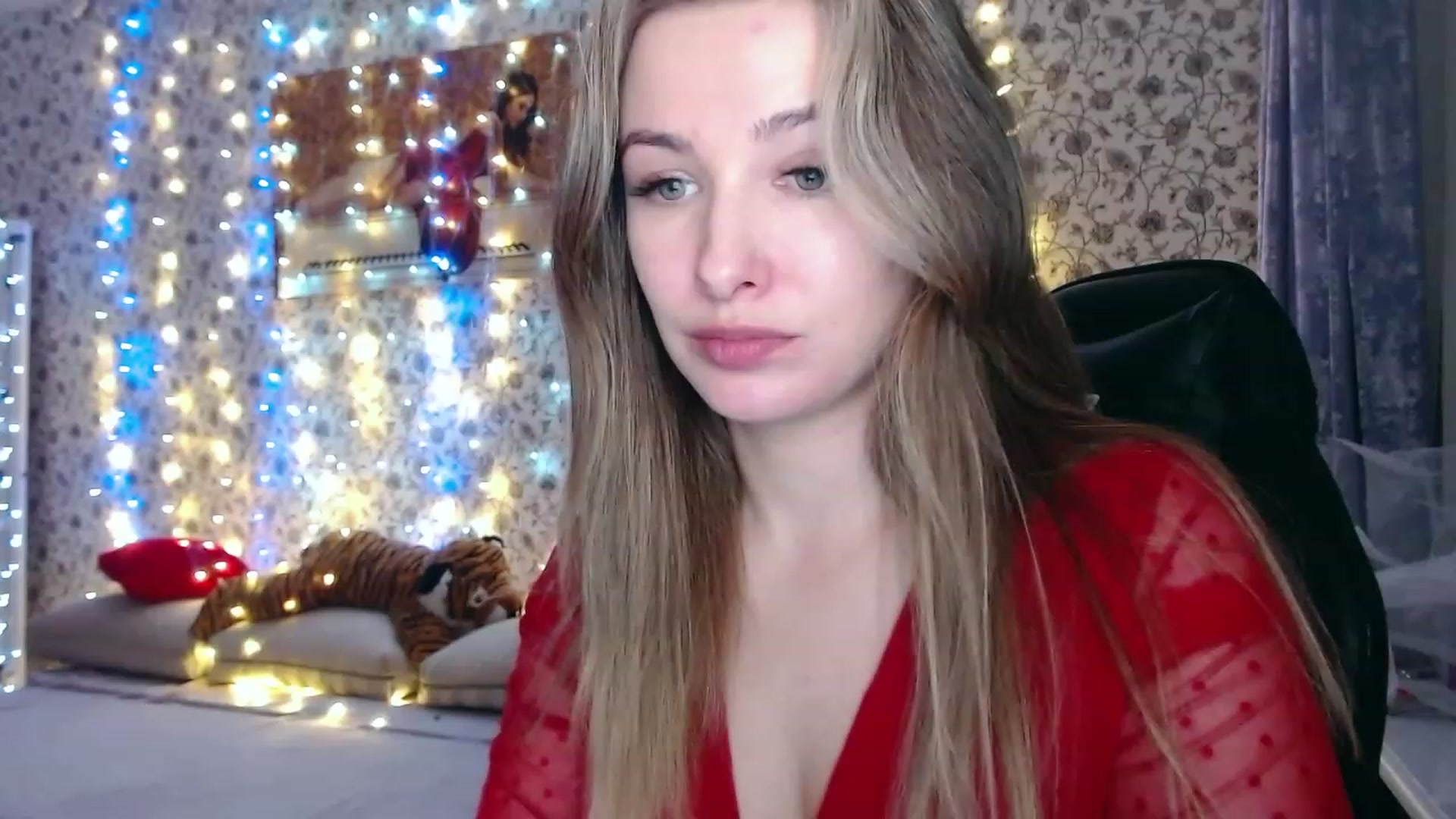 Gallery image thumbnail from RosieRosa's myfreecams stream on, 11/21/2022, 15:31 image 15 of 20