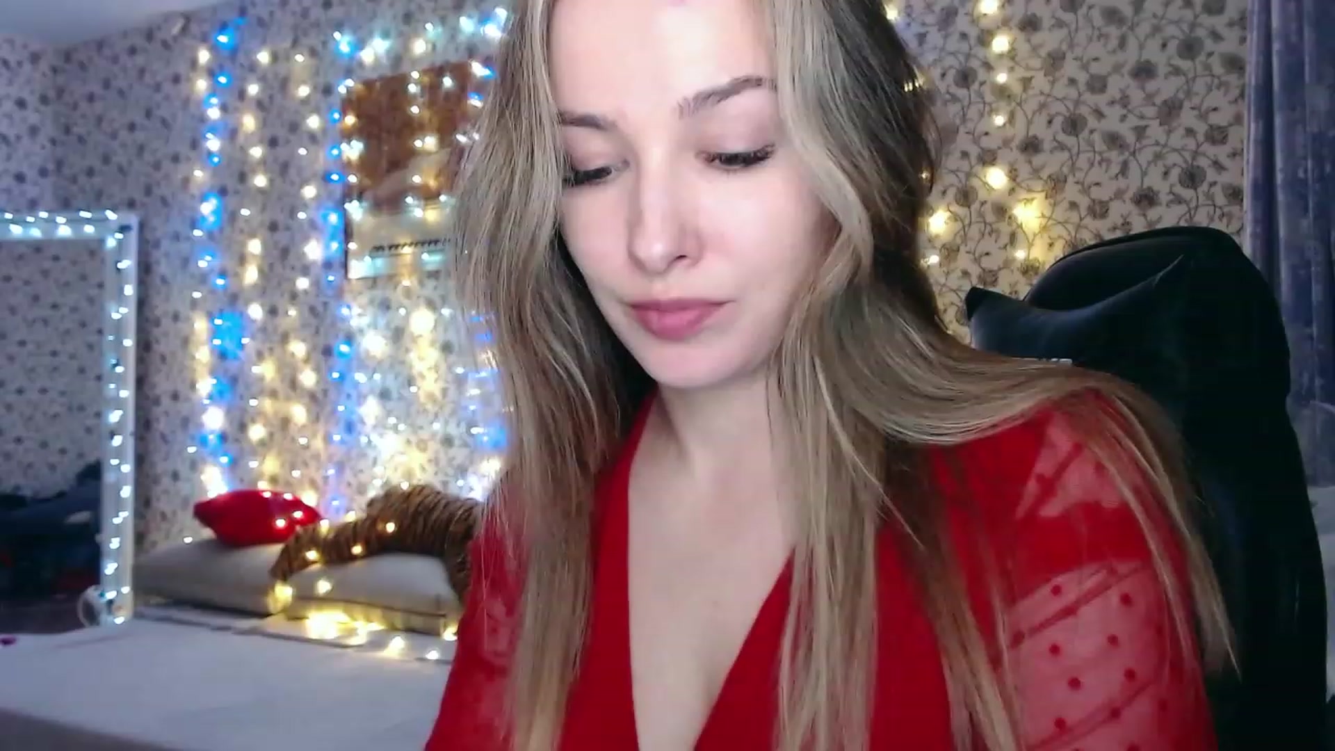 Gallery image thumbnail from RosieRosa's myfreecams stream on, 11/21/2022, 15:31 image 7 of 20