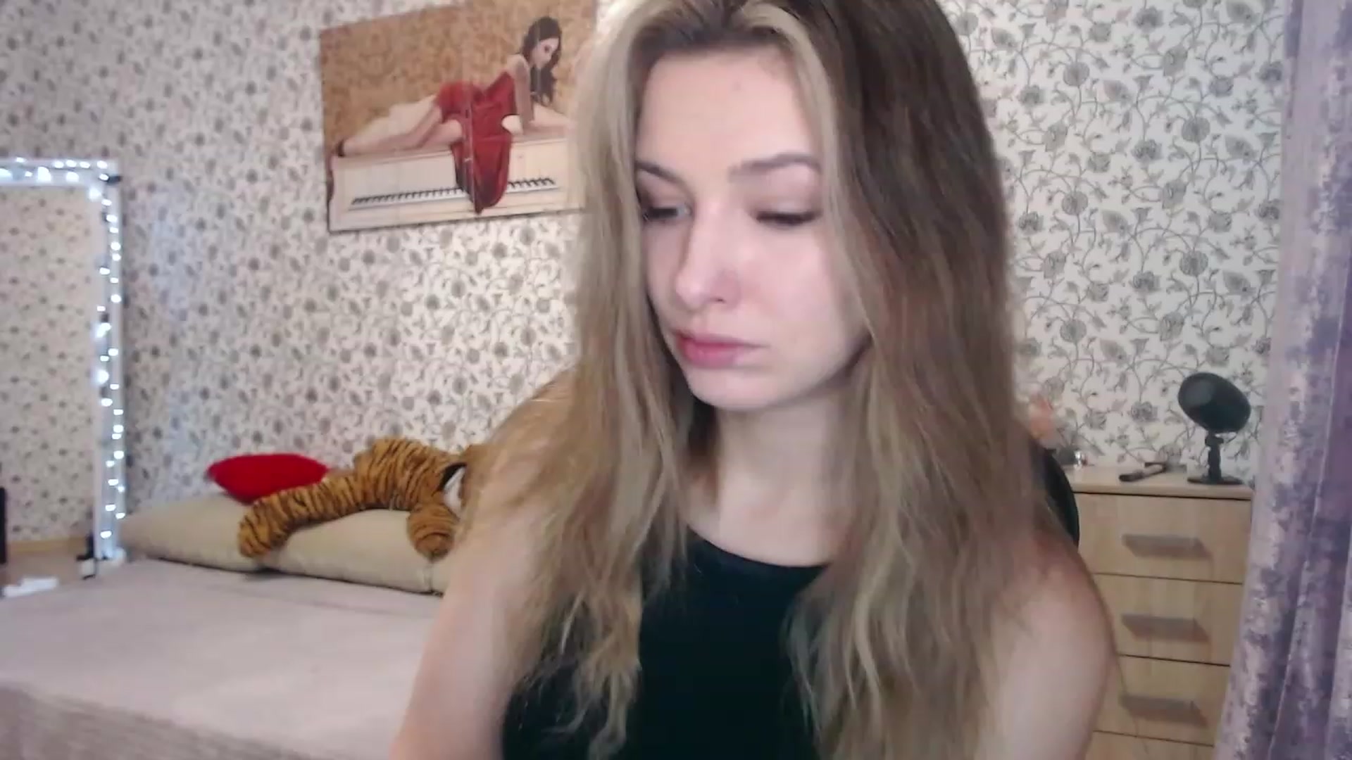 Gallery image thumbnail from RosieRosa's myfreecams stream on, 11/29/2022, 05:16 image 12 of 20