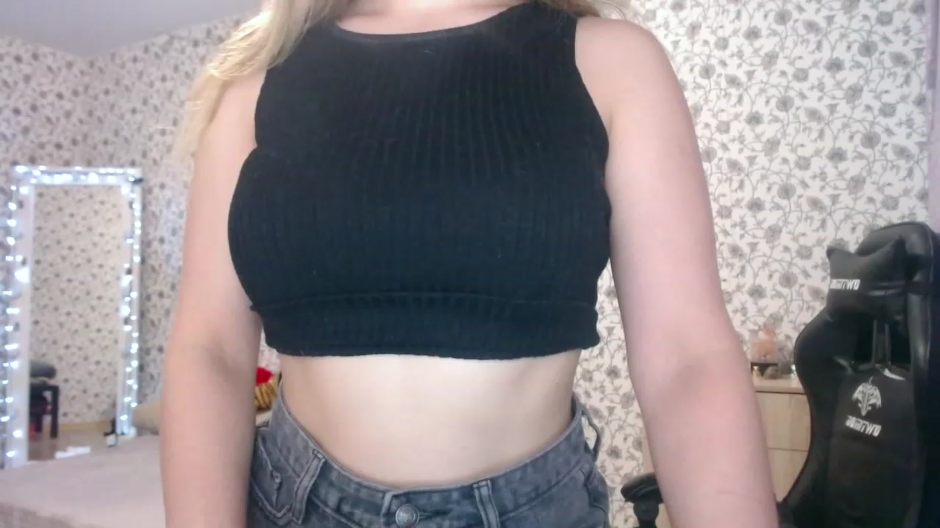 Gallery image thumbnail from RosieRosa's myfreecams stream on, 11/29/2022, 05:16 image 3 of 20