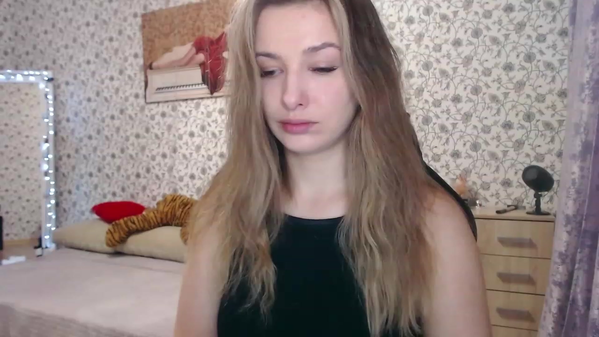 Gallery image thumbnail from RosieRosa's myfreecams stream on, 11/29/2022, 05:16 image 11 of 20