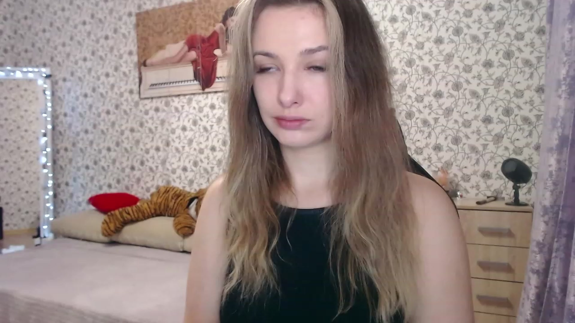 Gallery image thumbnail from RosieRosa's myfreecams stream on, 11/29/2022, 05:16 image 19 of 20