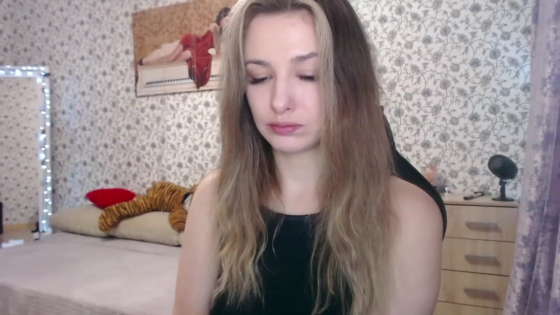 Gallery image thumbnail from RosieRosa's myfreecams stream on, 11/29/2022, 05:16 image 20 of 20