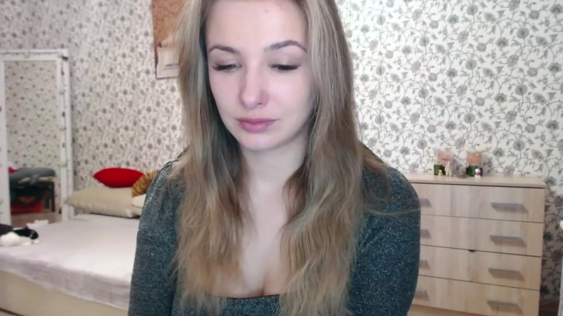 Gallery image thumbnail from RosieRosa's myfreecams stream on, 12/08/2022, 07:05 image 4 of 20