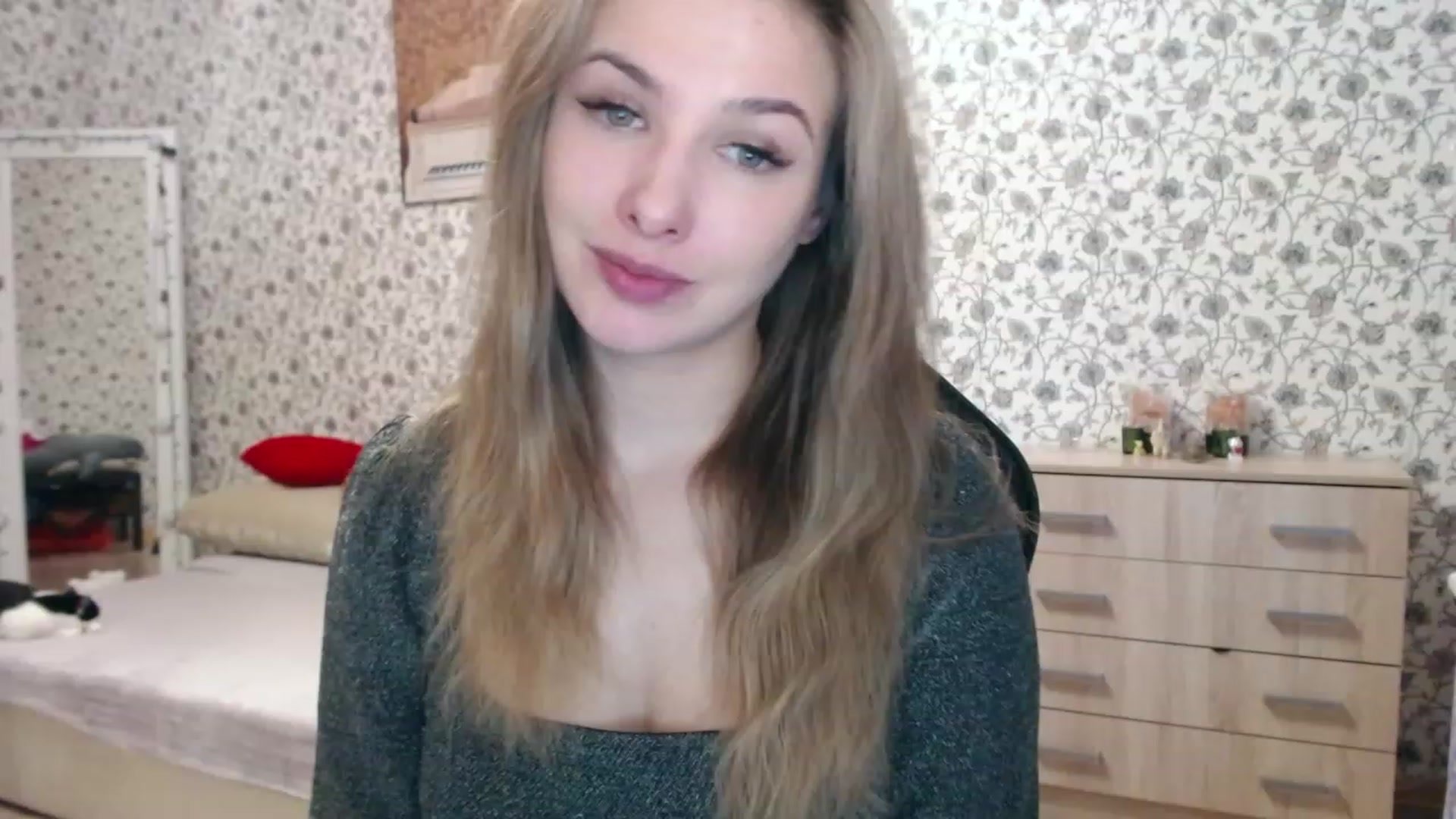 Gallery image thumbnail from RosieRosa's myfreecams stream on, 12/08/2022, 07:05 image 3 of 20