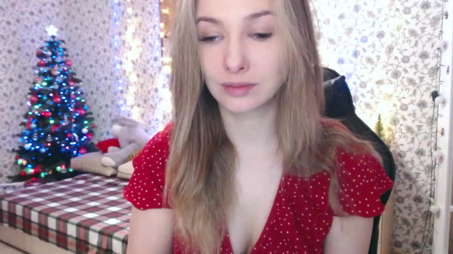 Gallery image thumbnail from RosieRosa's myfreecams stream on, 12/25/2022, 05:56 image 20 of 20