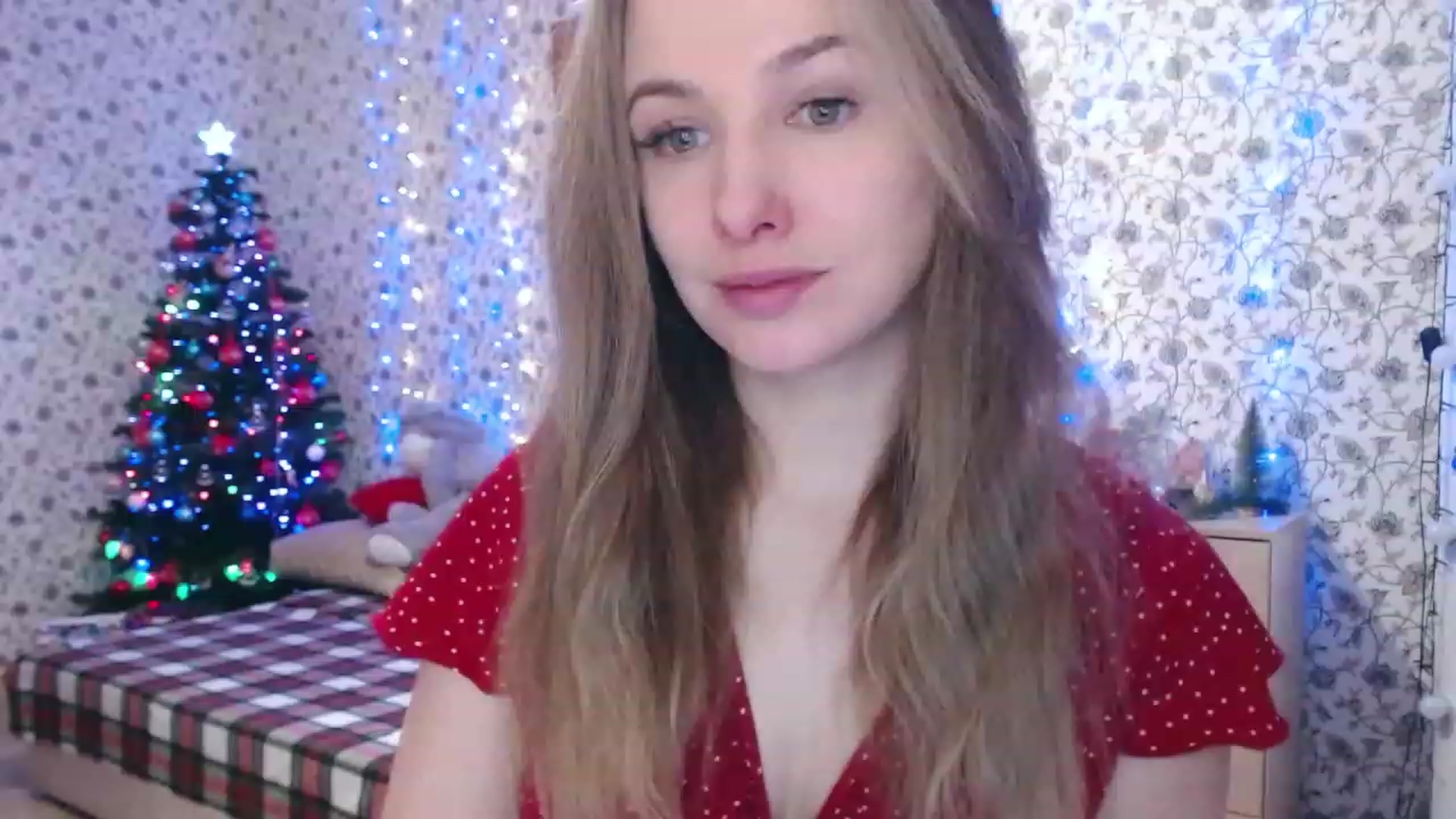 Gallery image thumbnail from RosieRosa's myfreecams stream on, 12/25/2022, 07:18 image 11 of 20