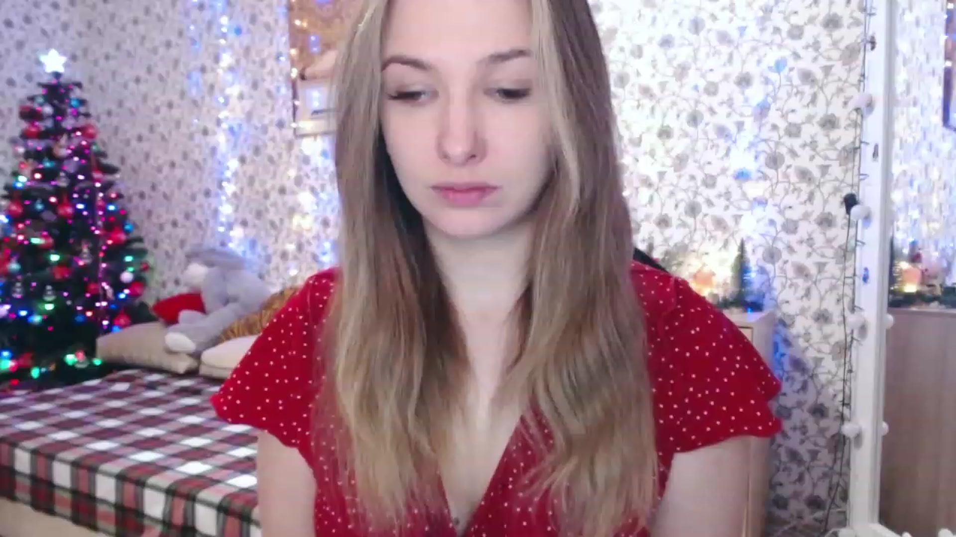 Gallery image thumbnail from RosieRosa's myfreecams stream on, 12/25/2022, 07:18 image 2 of 20