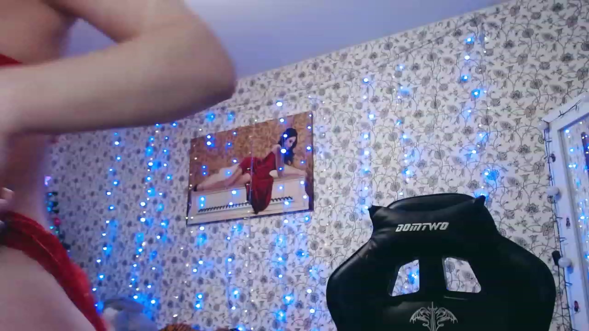 Gallery image thumbnail from RosieRosa's myfreecams stream on, 12/25/2022, 07:18 image 8 of 20