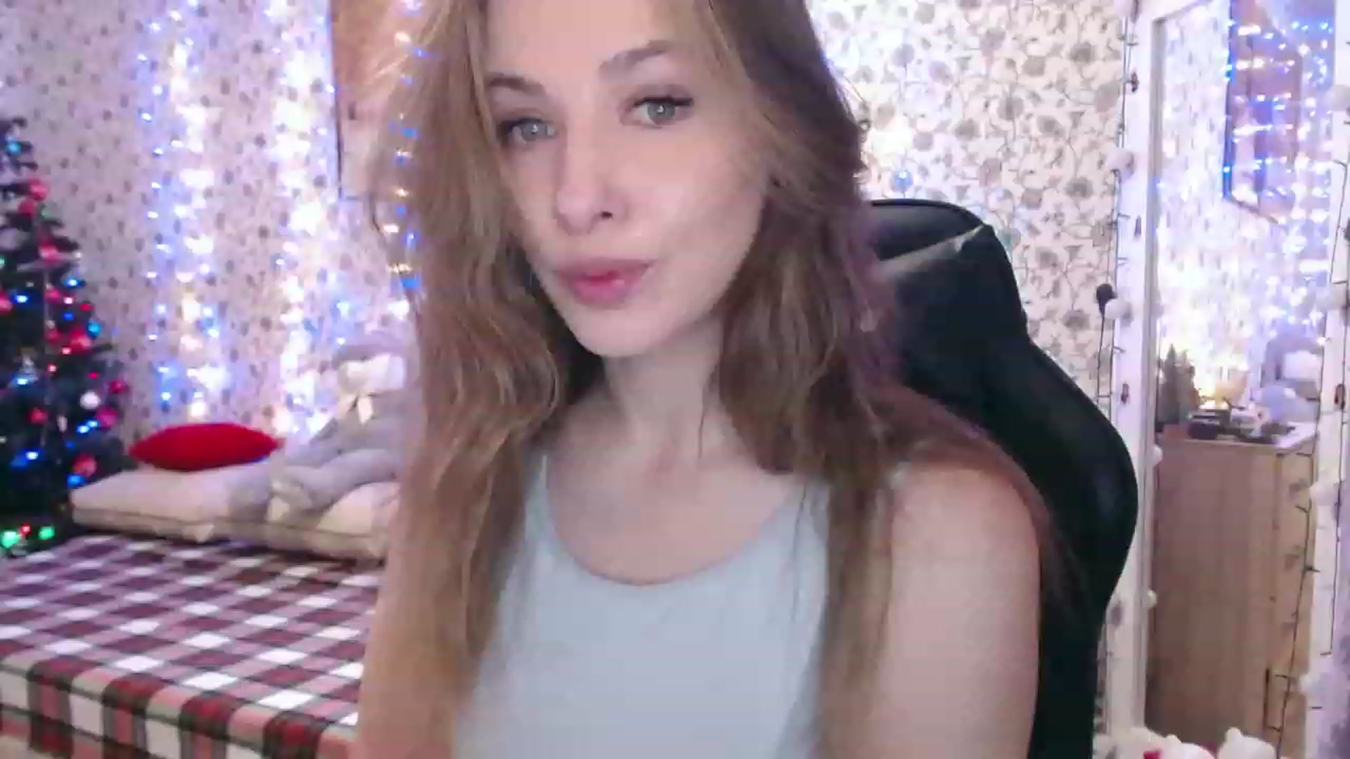 Gallery image thumbnail from RosieRosa's myfreecams stream on, 01/09/2023, 05:33 image 3 of 20