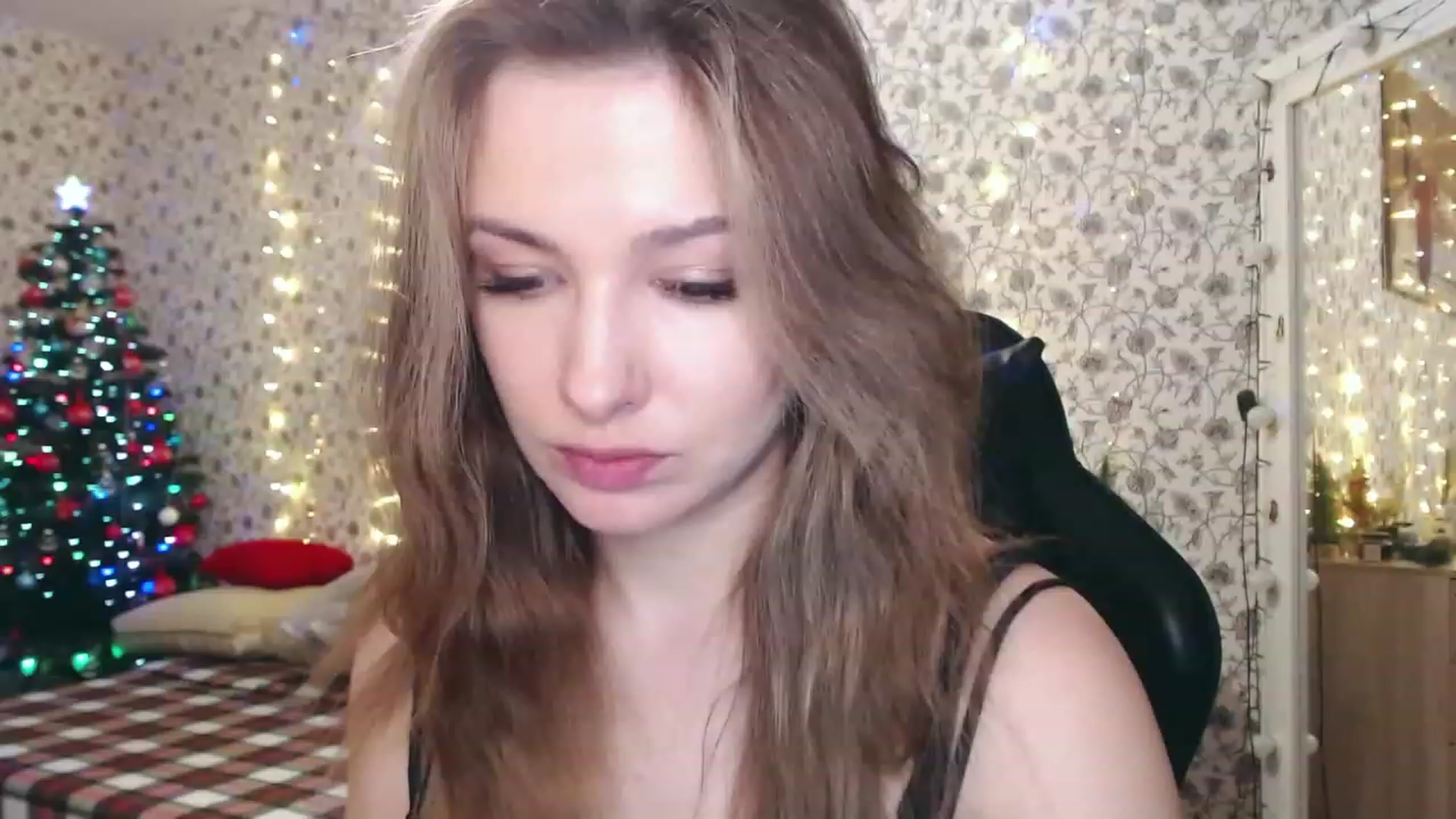 Gallery image thumbnail from RosieRosa's myfreecams stream on, 01/17/2023, 06:35 image 2 of 20