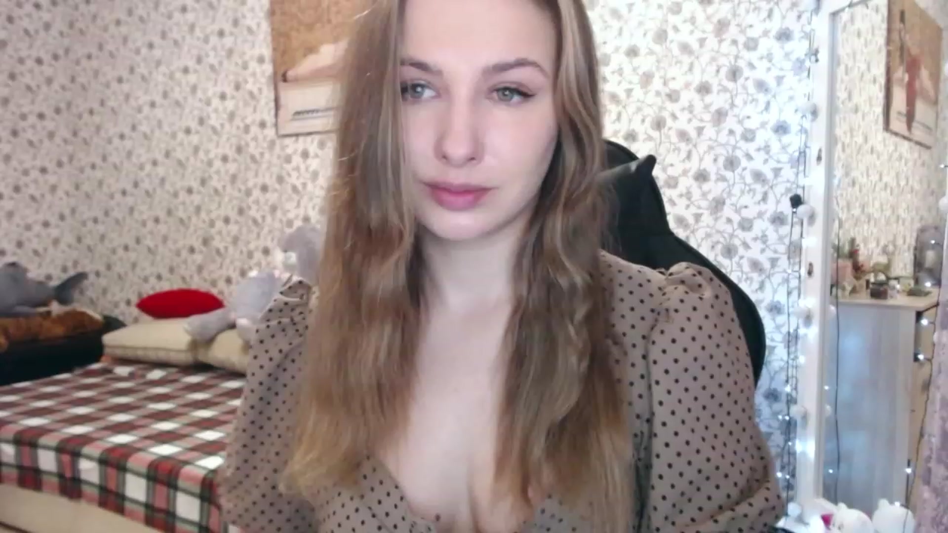 Gallery image thumbnail from RosieRosa's myfreecams stream on, 01/23/2023, 04:48 image 6 of 20