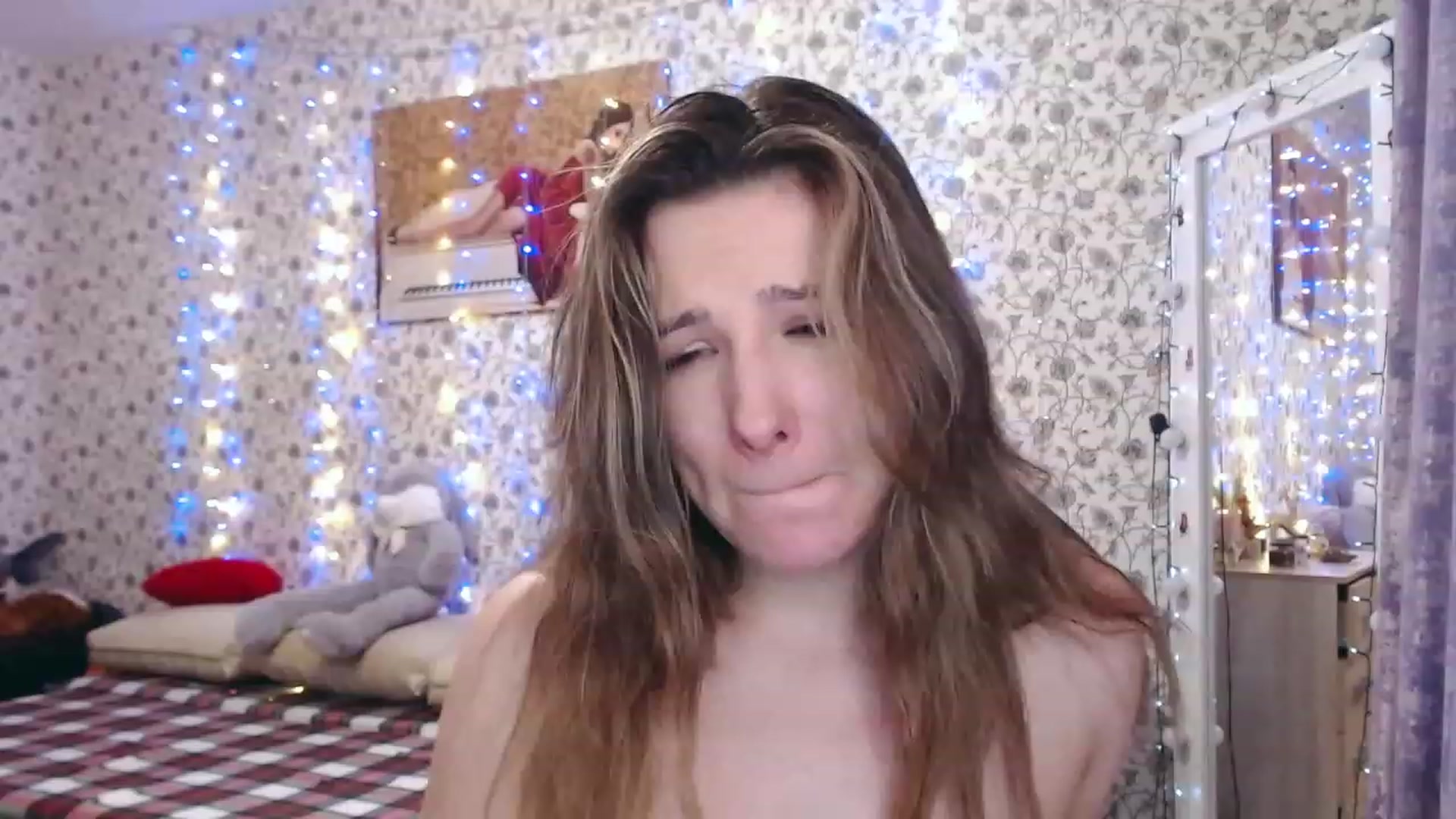 Gallery image thumbnail from RosieRosa's myfreecams stream on, 01/23/2023, 07:14 image 7 of 20