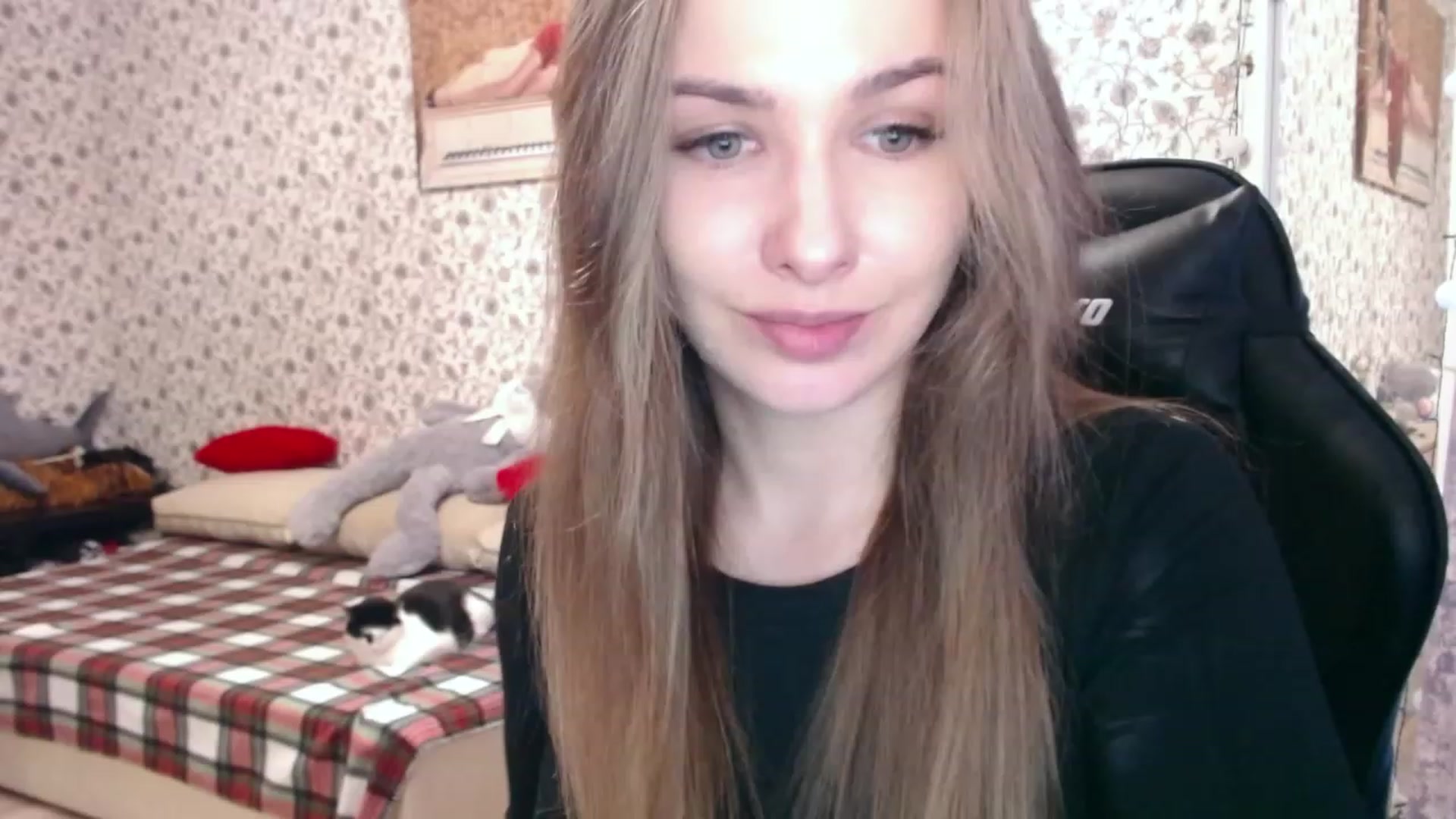 Gallery image thumbnail from RosieRosa's myfreecams stream on, 01/25/2023, 13:20 image 8 of 20