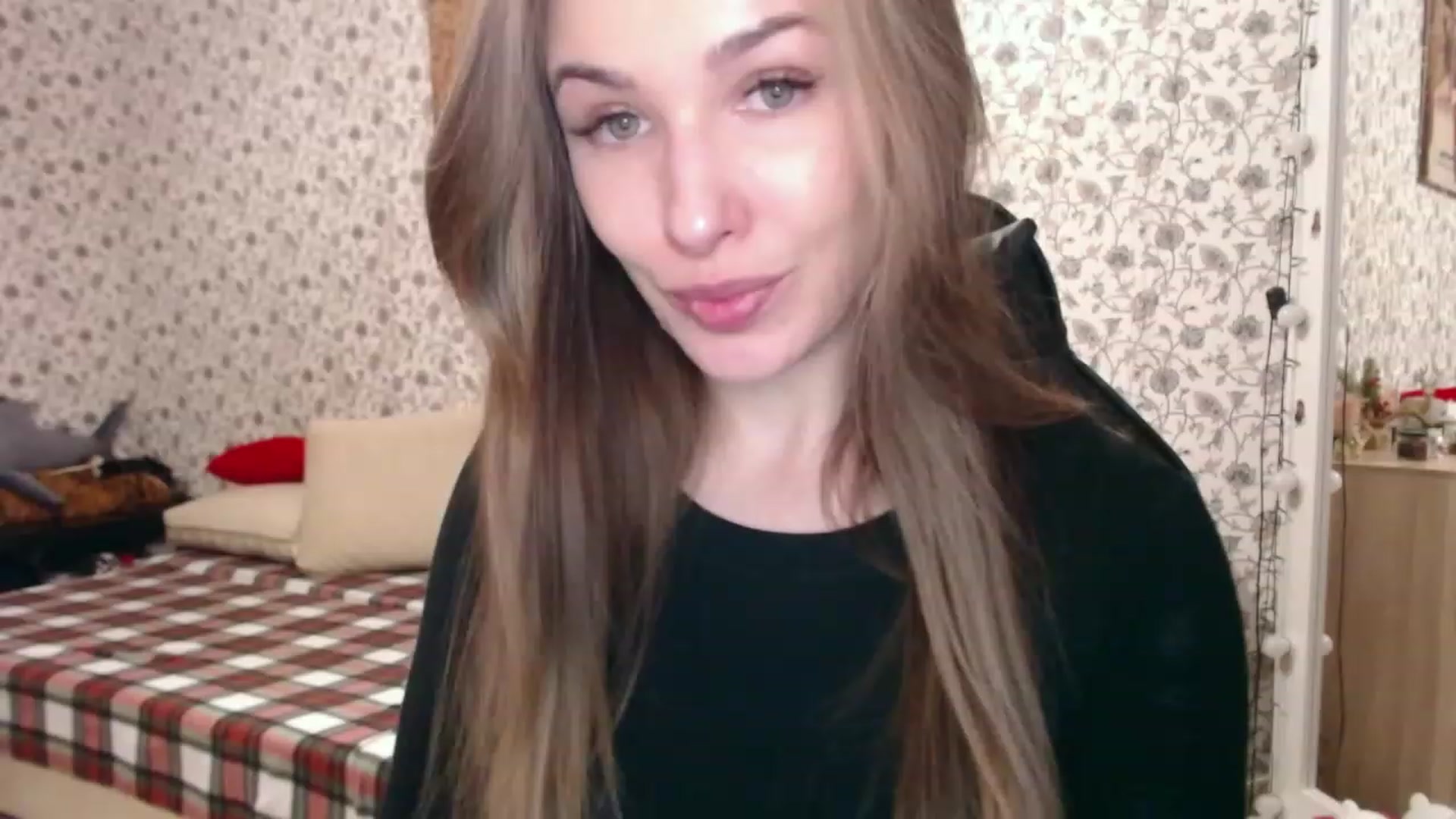 Gallery image thumbnail from RosieRosa's myfreecams stream on, 01/25/2023, 15:09 image 7 of 20
