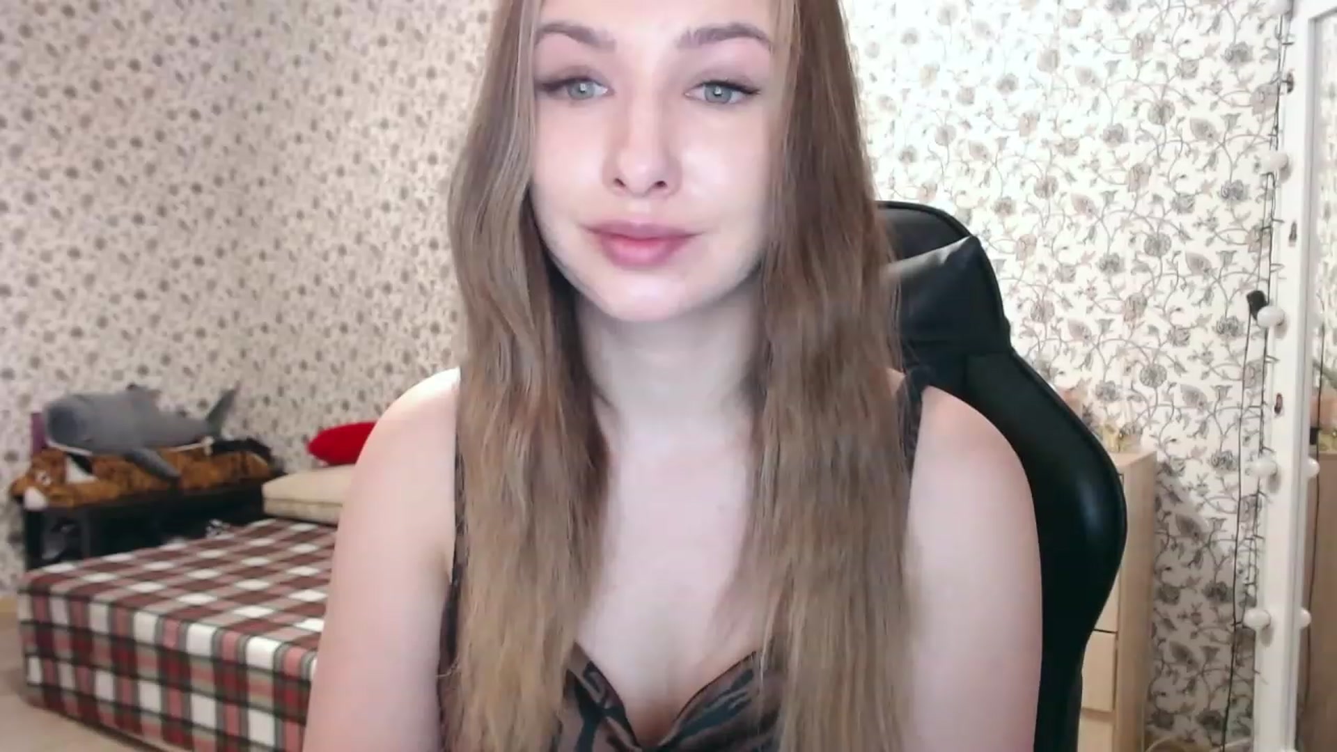 Gallery image thumbnail from RosieRosa's myfreecams stream on, 01/30/2023, 04:45 image 13 of 20