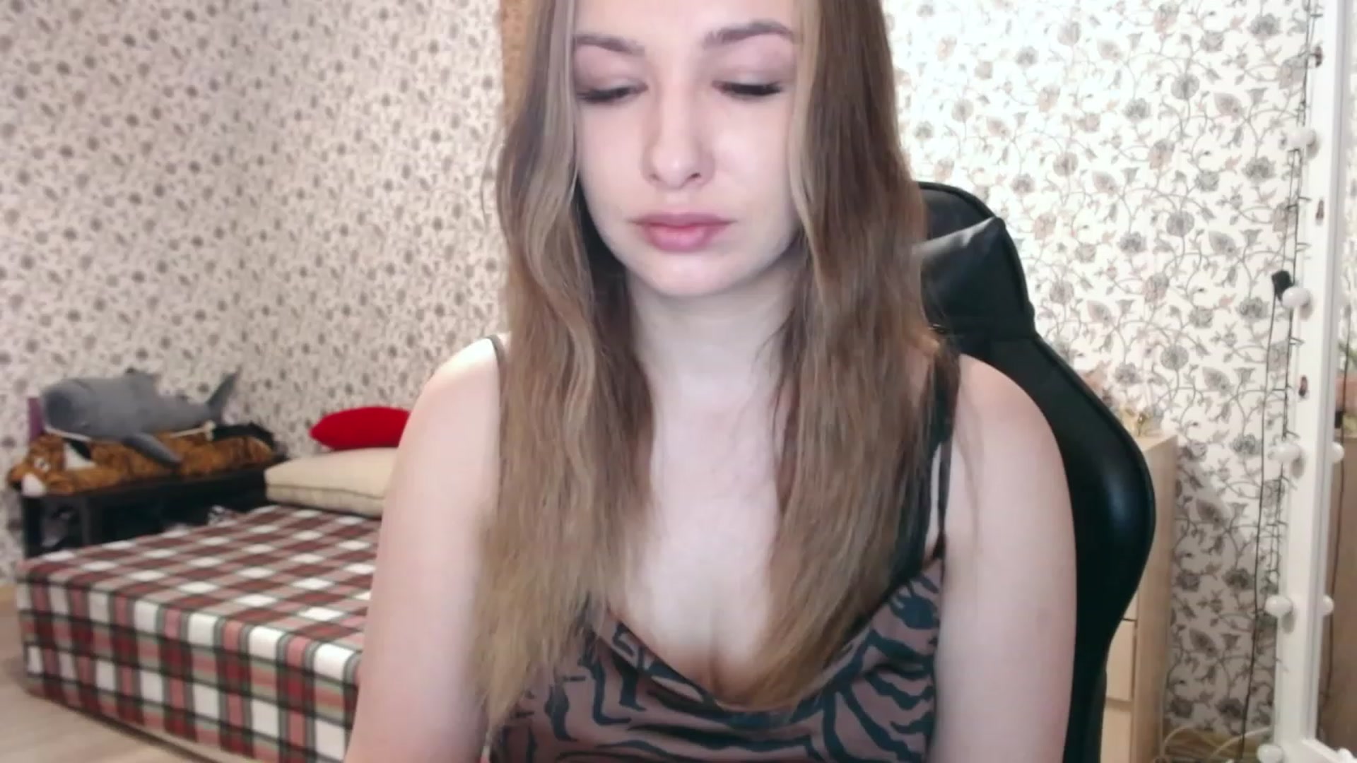 Gallery image thumbnail from RosieRosa's myfreecams stream on, 01/30/2023, 04:45 image 8 of 20
