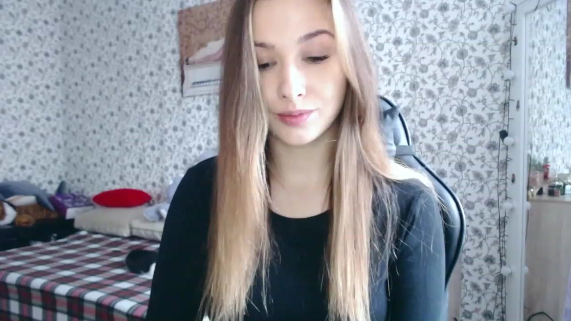 Gallery image thumbnail from RosieRosa's myfreecams stream on, 02/01/2023, 13:31 image 6 of 20