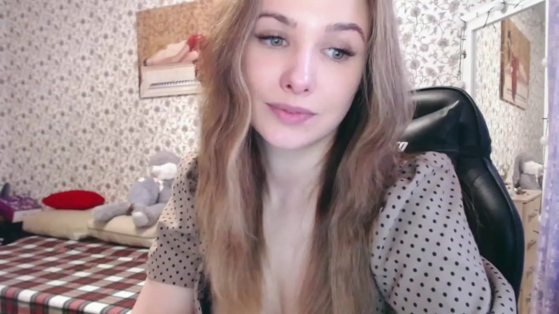 Gallery image thumbnail from RosieRosa's myfreecams stream on, 02/02/2023, 07:27 image 4 of 20
