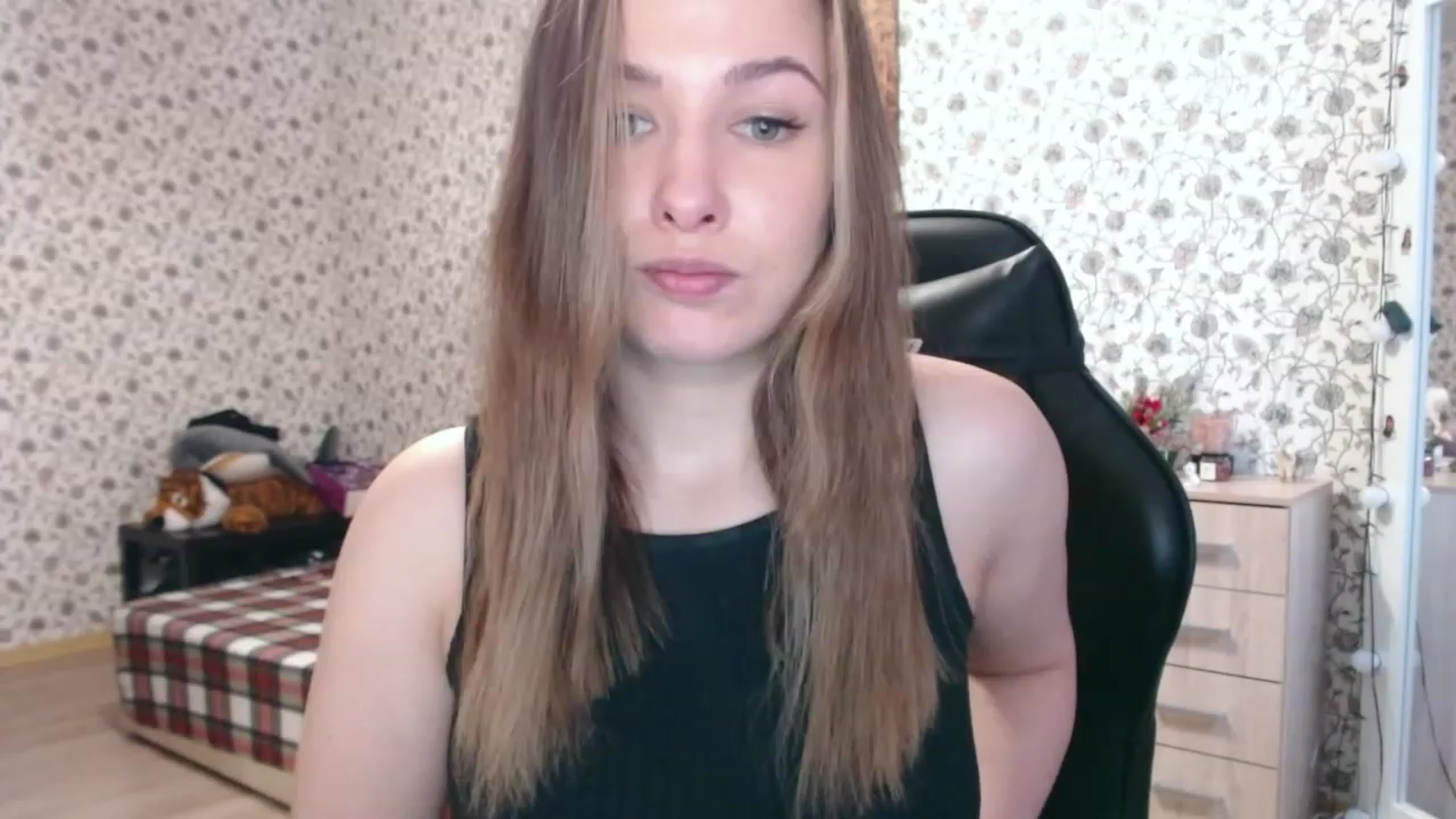 Gallery image thumbnail from RosieRosa's myfreecams stream on, 02/08/2023, 07:13 image 14 of 20