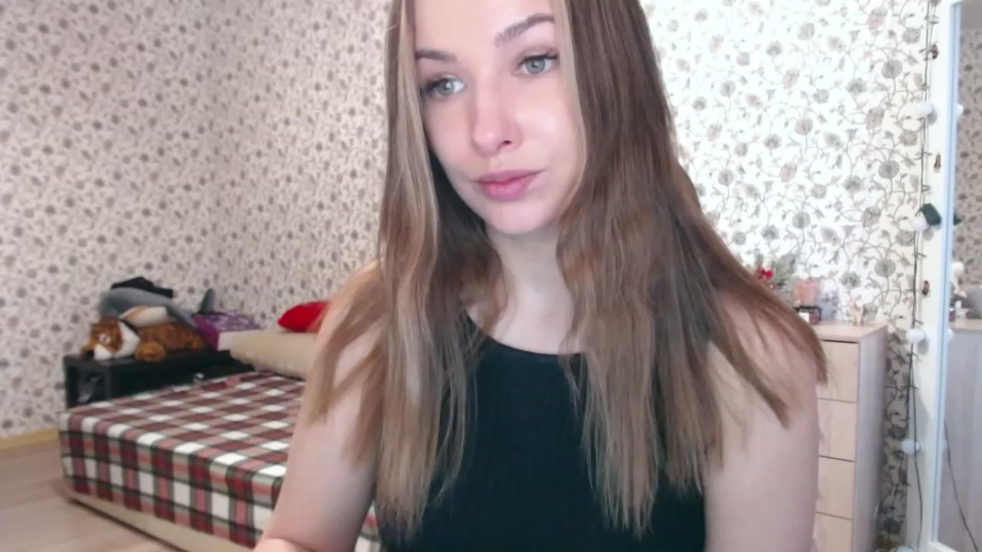 Gallery image thumbnail from RosieRosa's myfreecams stream on, 02/08/2023, 07:13 image 19 of 20