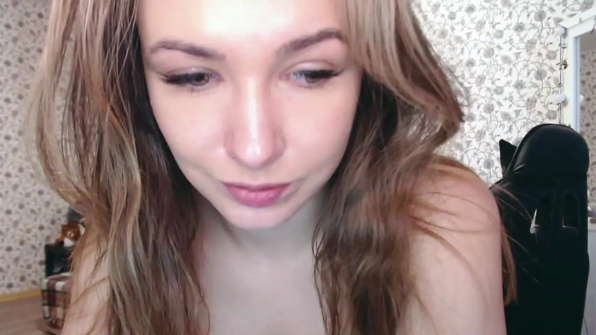 Gallery image thumbnail from RosieRosa's myfreecams stream on, 02/08/2023, 07:13 image 10 of 20