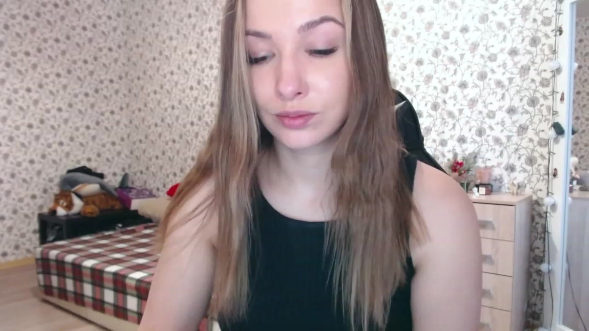 Gallery image thumbnail from RosieRosa's myfreecams stream on, 02/08/2023, 07:13 image 18 of 20