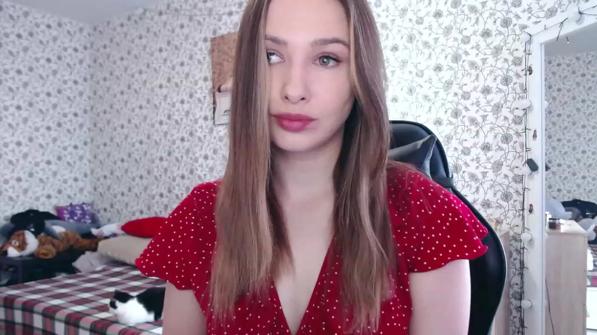 Gallery image thumbnail from RosieRosa's myfreecams stream on, 02/15/2023, 12:36 image 3 of 20