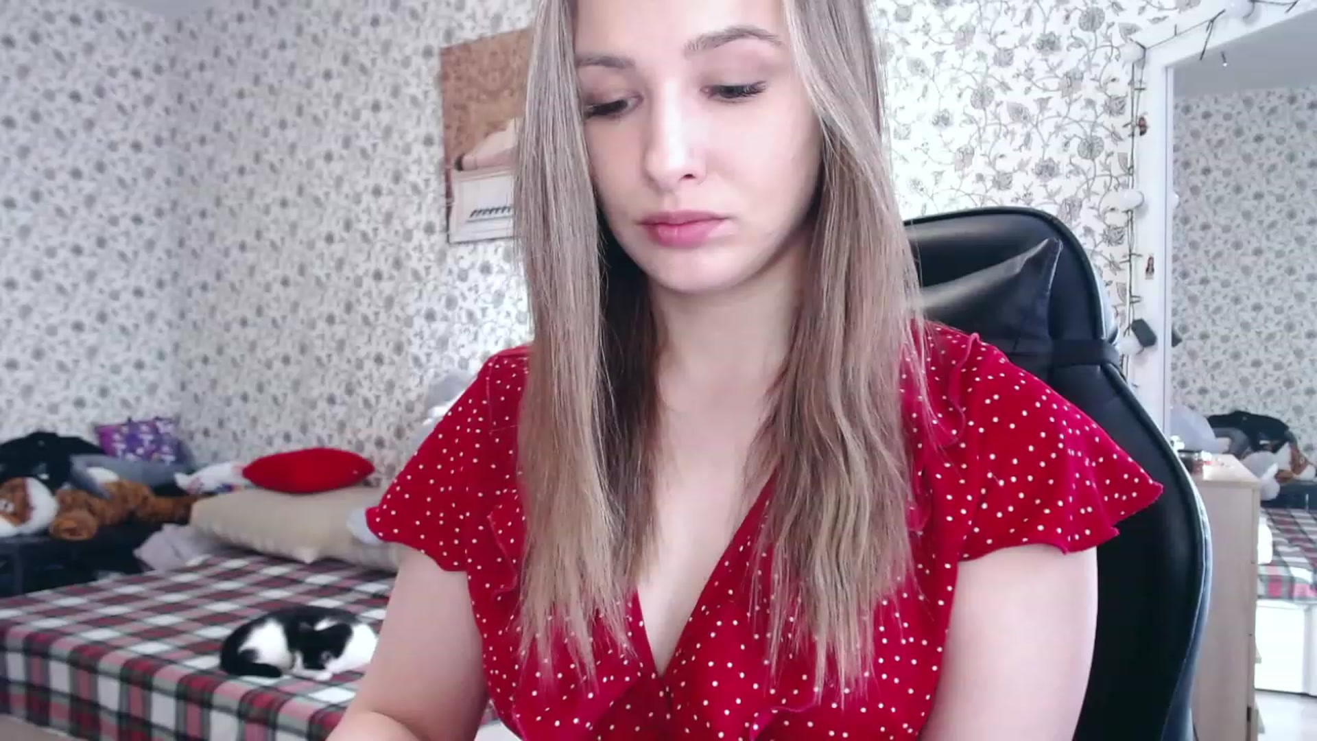 Gallery image thumbnail from RosieRosa's myfreecams stream on, 02/15/2023, 12:36 image 19 of 20
