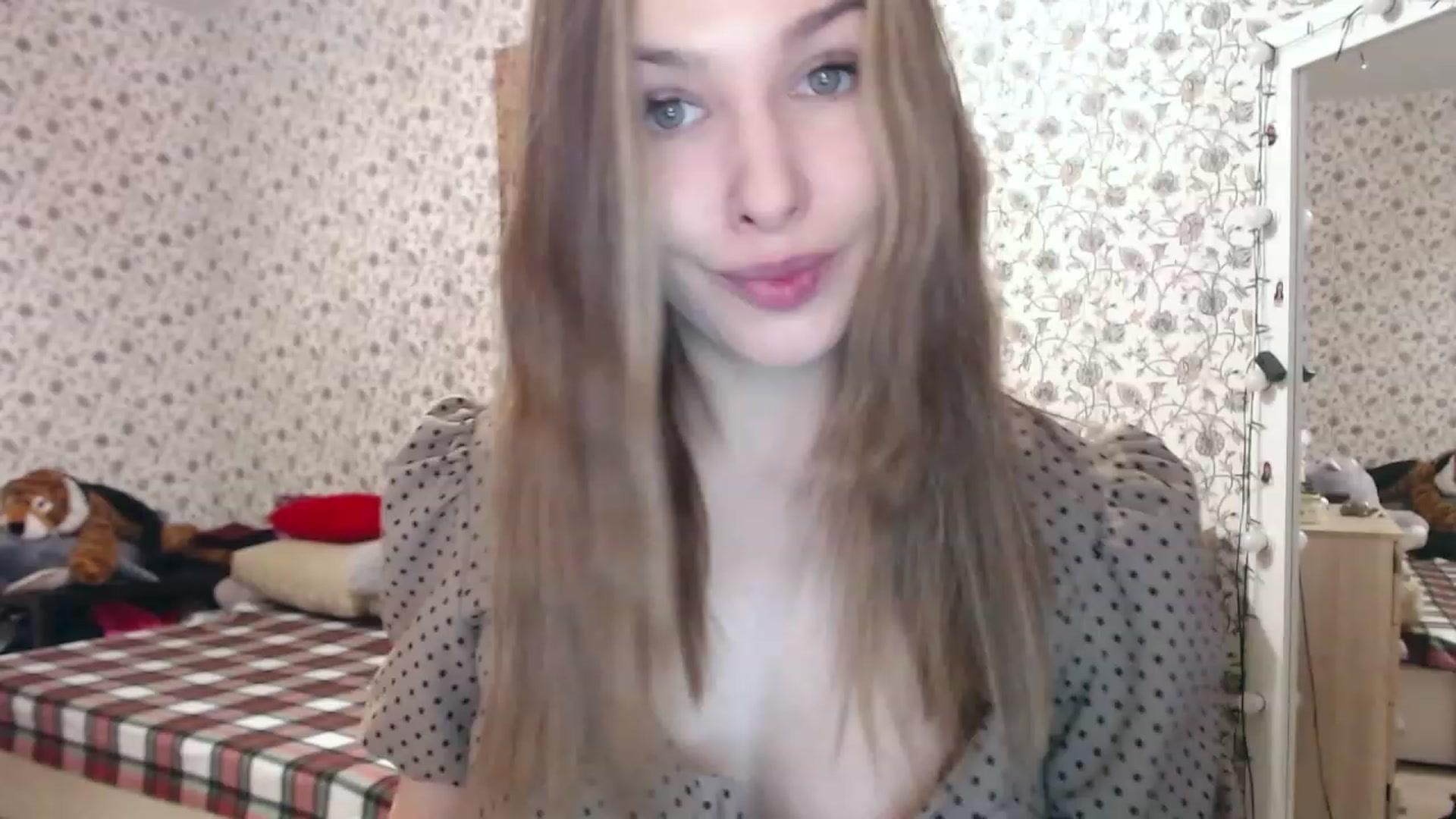 Gallery image thumbnail from RosieRosa's myfreecams stream on, 02/20/2023, 05:16 image 2 of 20