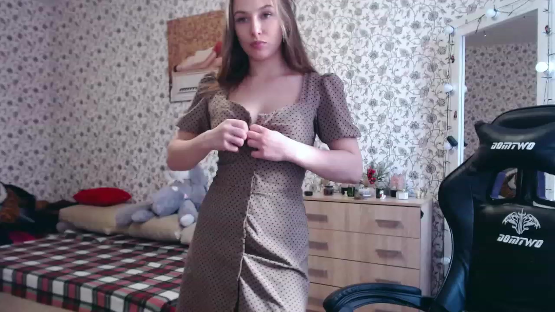 Gallery image thumbnail from RosieRosa's myfreecams stream on, 02/20/2023, 07:25 image 14 of 20