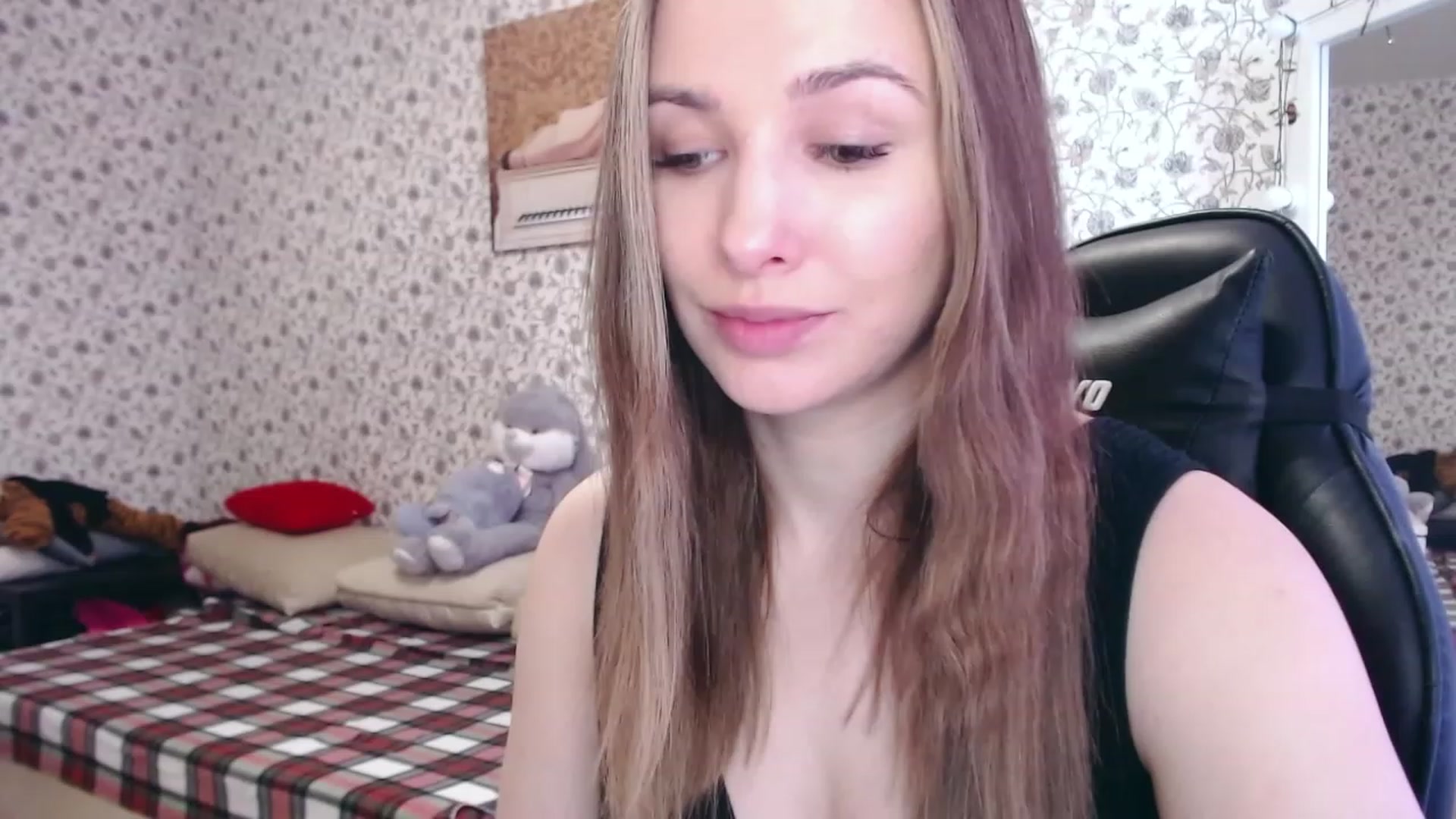 Gallery image thumbnail from RosieRosa's myfreecams stream on, 02/23/2023, 07:08 image 5 of 20