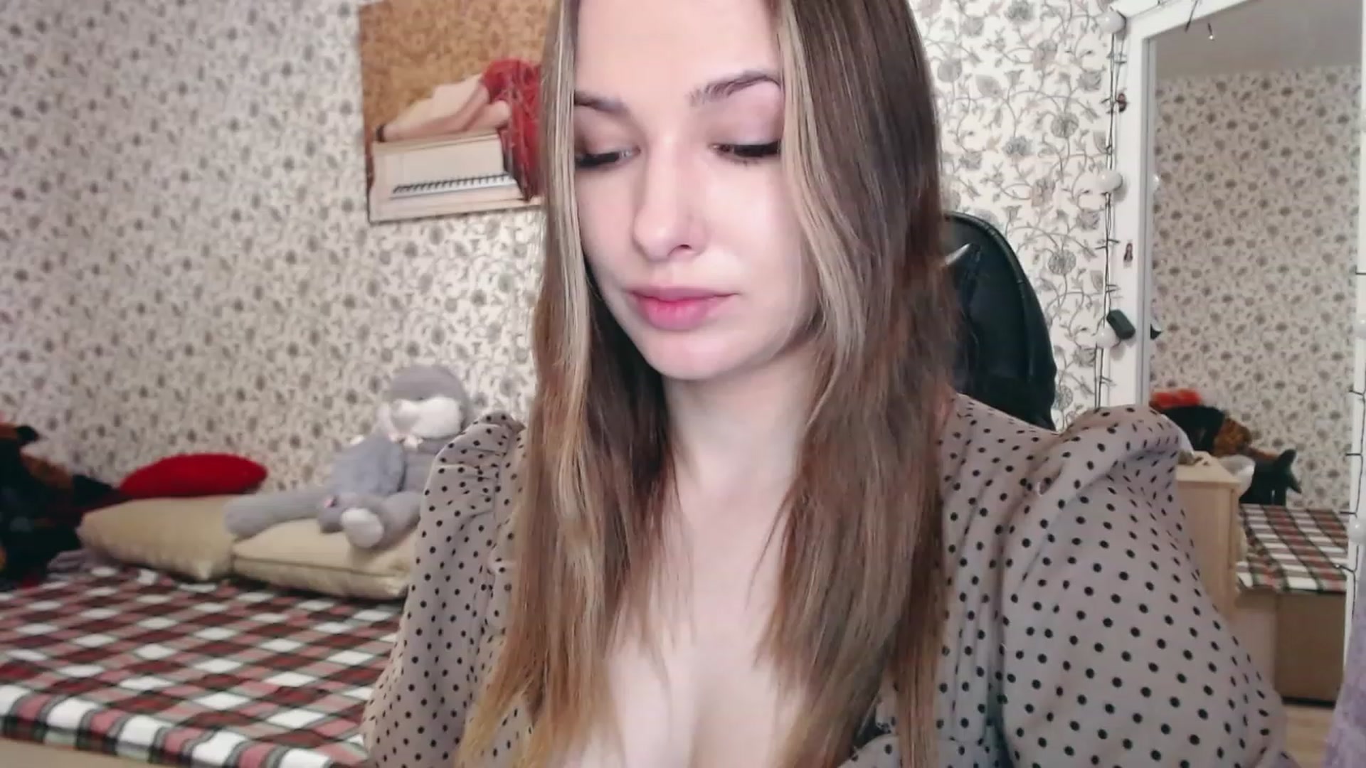 Gallery image thumbnail from RosieRosa's myfreecams stream on, 02/27/2023, 05:16 image 9 of 20