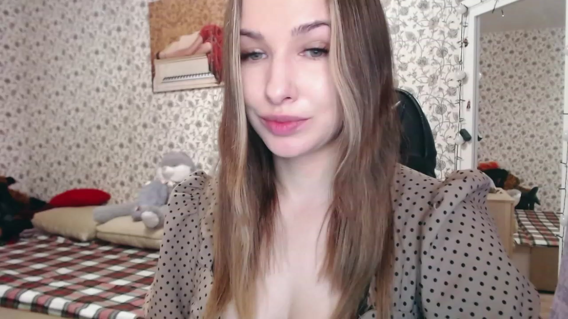 Gallery image thumbnail from RosieRosa's myfreecams stream on, 02/27/2023, 05:16 image 12 of 20