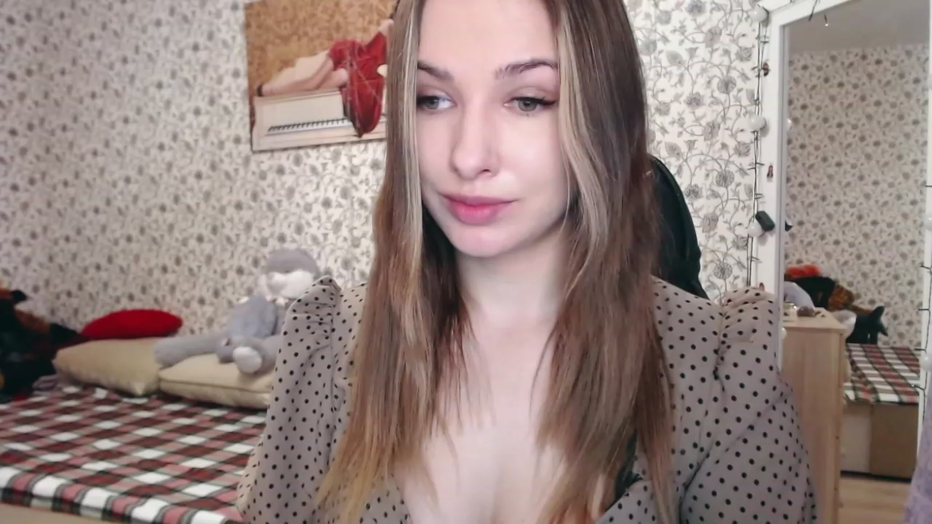 Gallery image thumbnail from RosieRosa's myfreecams stream on, 02/27/2023, 05:16 image 8 of 20