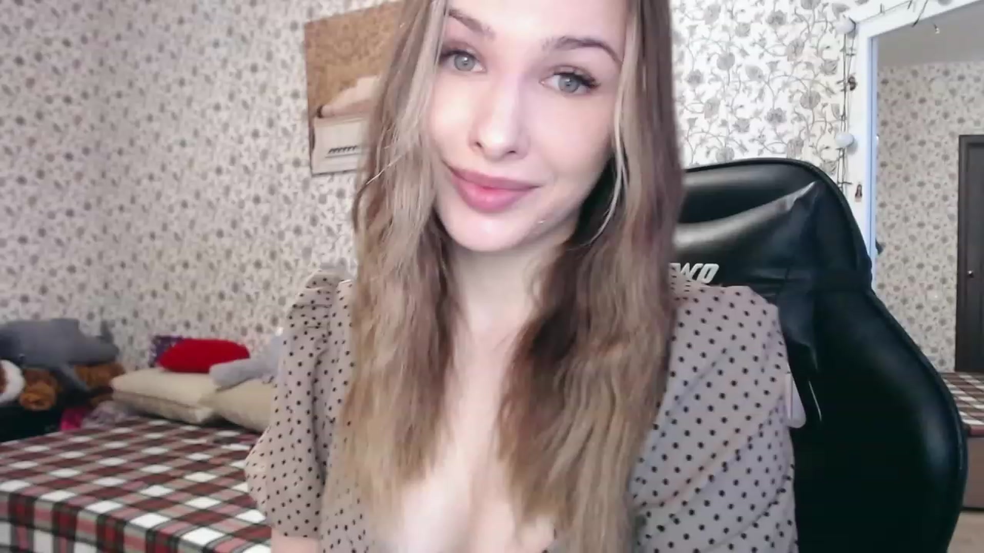 Gallery image thumbnail from RosieRosa's myfreecams stream on, 03/06/2023, 05:21 image 3 of 20