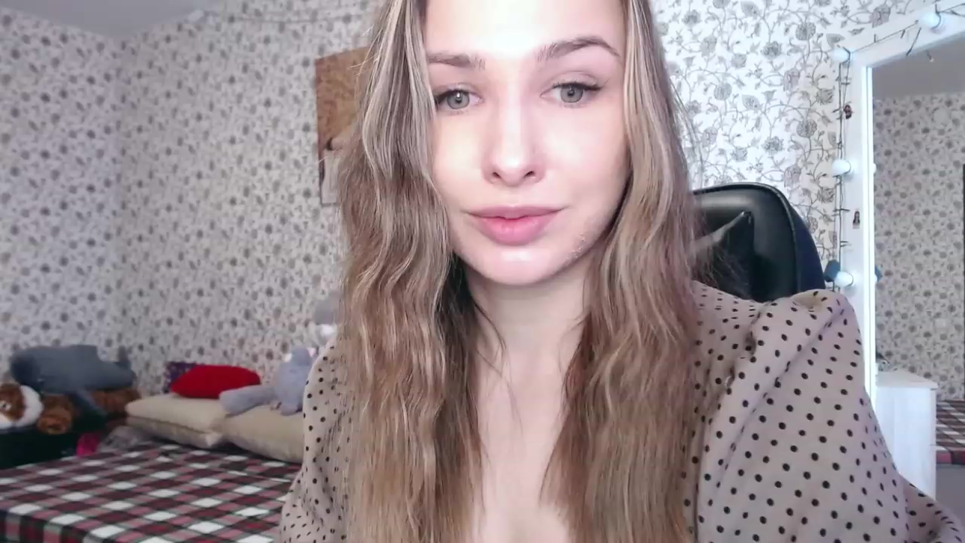 Gallery image thumbnail from RosieRosa's myfreecams stream on, 03/06/2023, 07:19 image 9 of 20