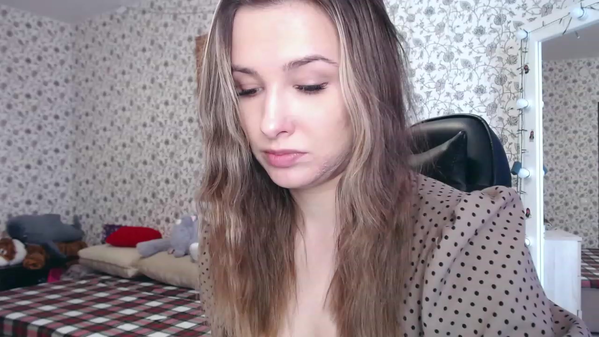 Gallery image thumbnail from RosieRosa's myfreecams stream on, 03/06/2023, 07:19 image 10 of 20