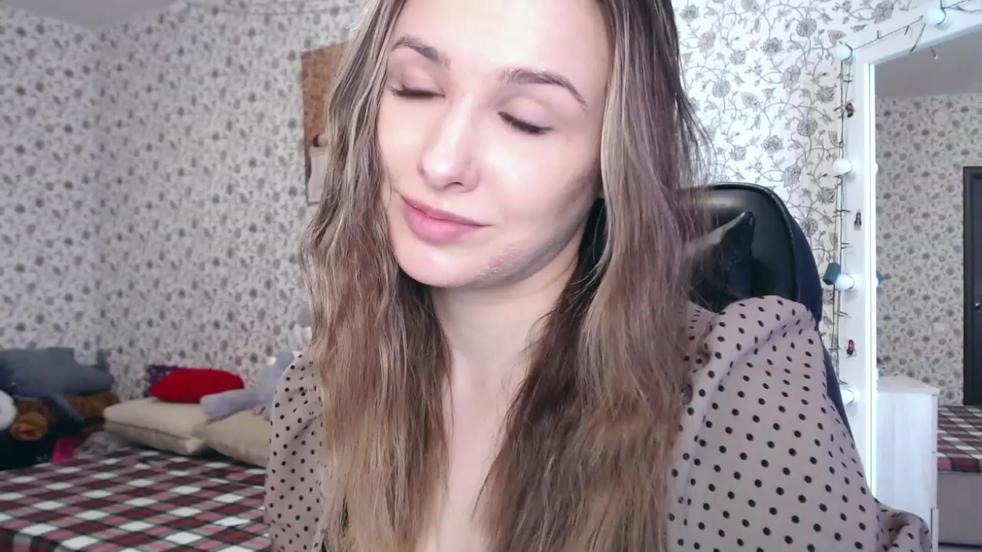 Gallery image thumbnail from RosieRosa's myfreecams stream on, 03/06/2023, 07:19 image 12 of 20