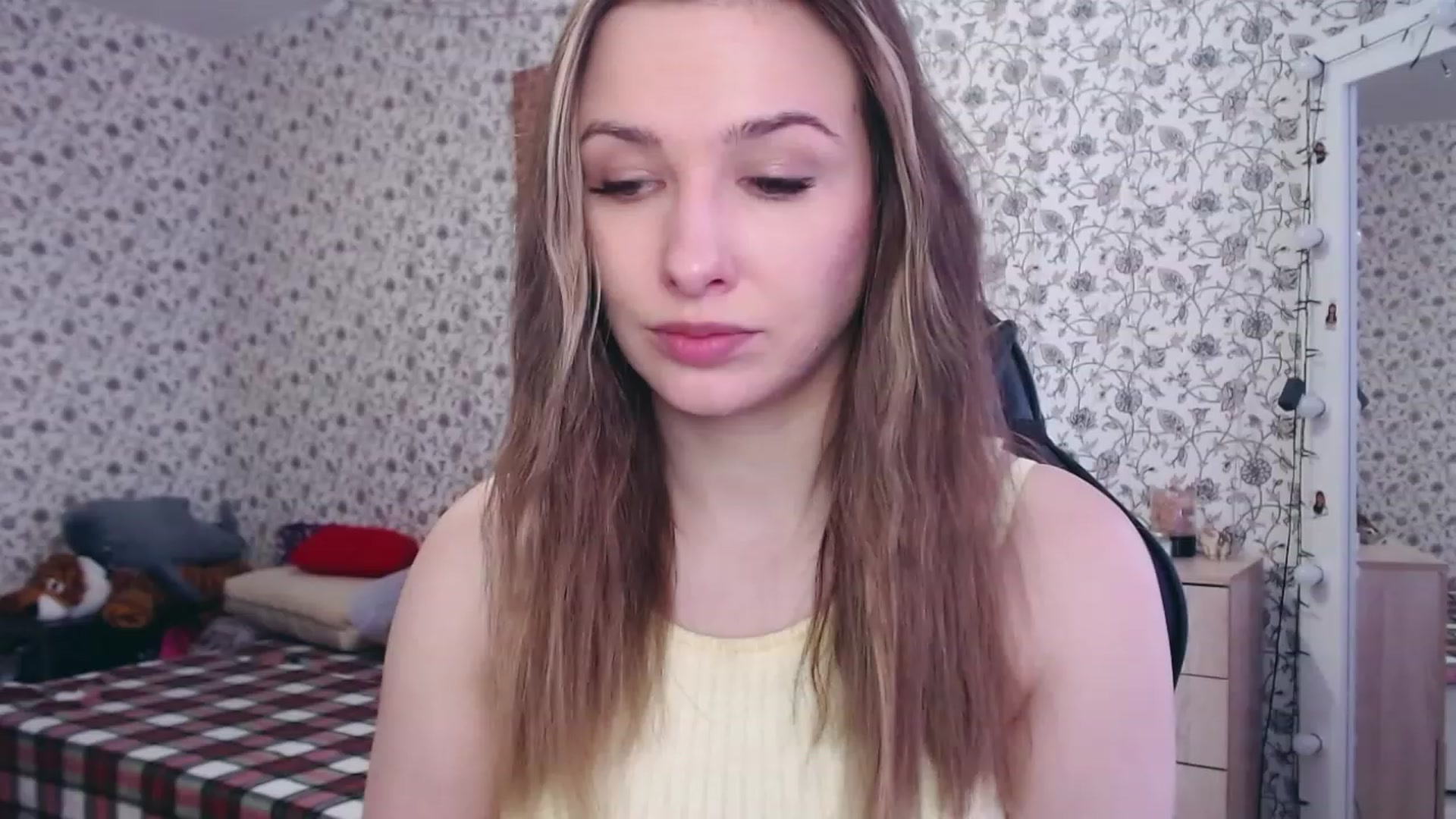 Gallery image thumbnail from RosieRosa's myfreecams stream on, 03/07/2023, 07:14 image 18 of 20