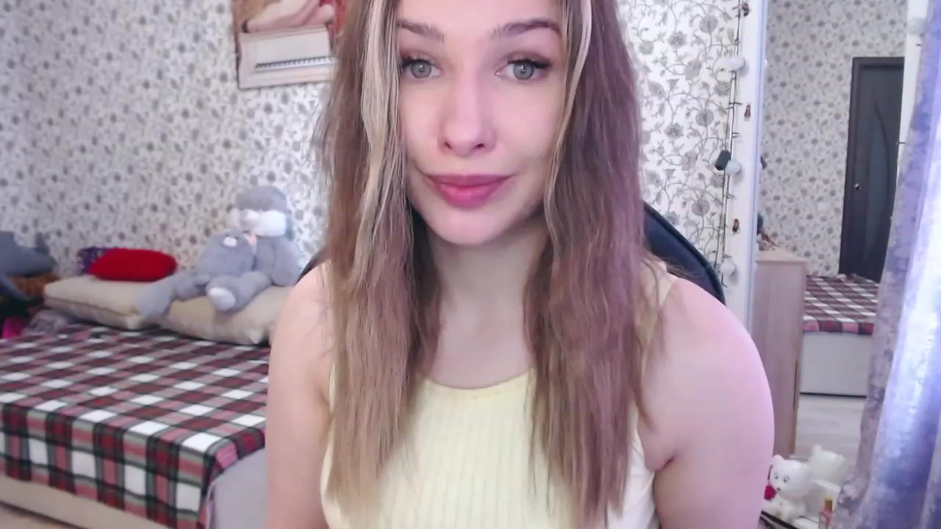 Gallery image thumbnail from RosieRosa's myfreecams stream on, 03/07/2023, 07:14 image 5 of 20