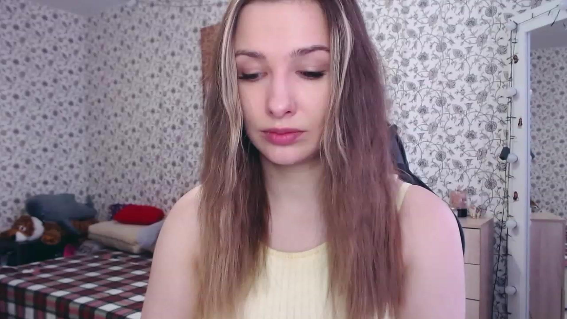 Gallery image thumbnail from RosieRosa's myfreecams stream on, 03/07/2023, 07:14 image 20 of 20