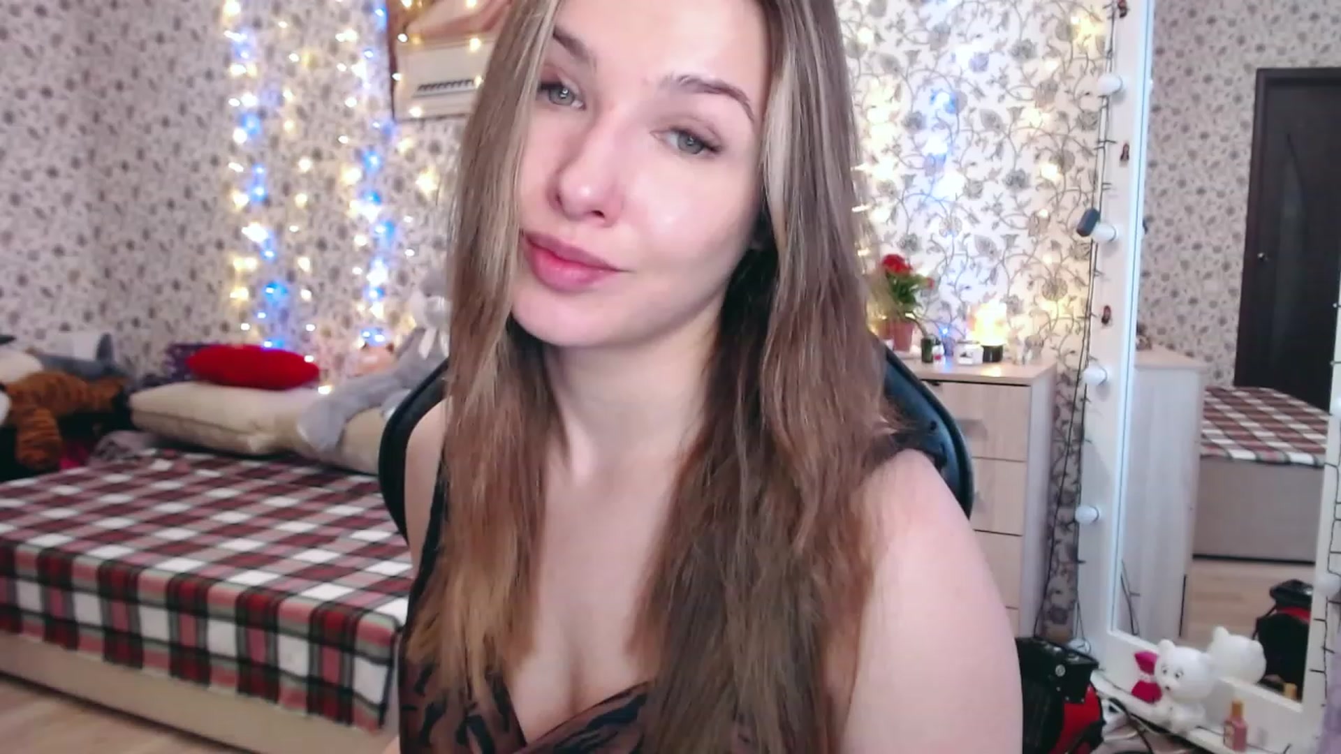 Gallery image thumbnail from RosieRosa's myfreecams stream on, 03/15/2023, 07:17 image 11 of 20